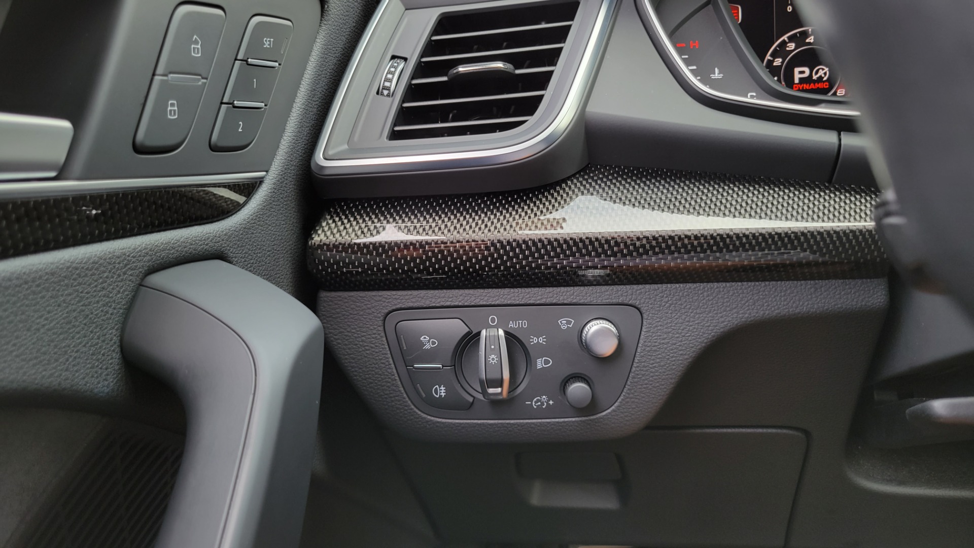 Used 2018 Audi SQ5 3.0 TFSI PRESTIGE QUATTRO / NAV / SUNROOF / B&O SND / CAMERA for sale Sold at Formula Imports in Charlotte NC 28227 44