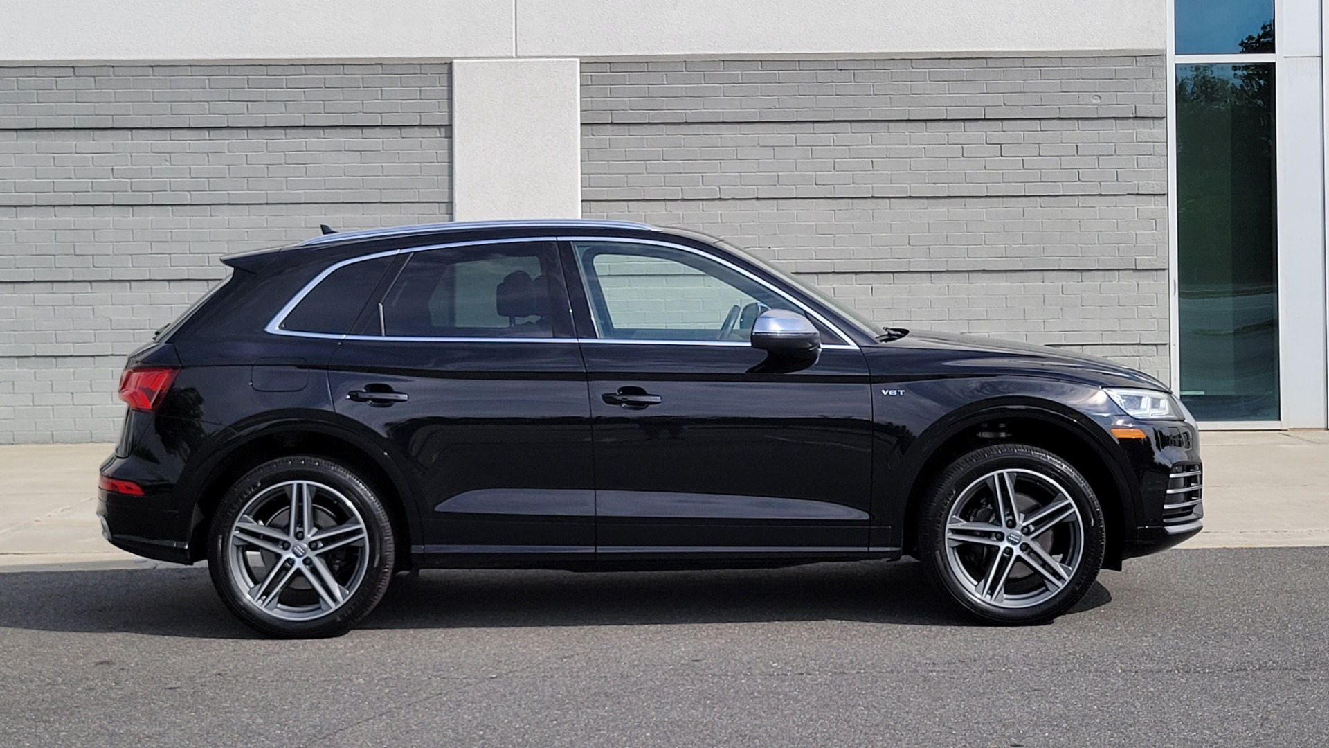 Used 2018 Audi SQ5 3.0 TFSI PRESTIGE QUATTRO / NAV / SUNROOF / B&O SND / CAMERA for sale Sold at Formula Imports in Charlotte NC 28227 8