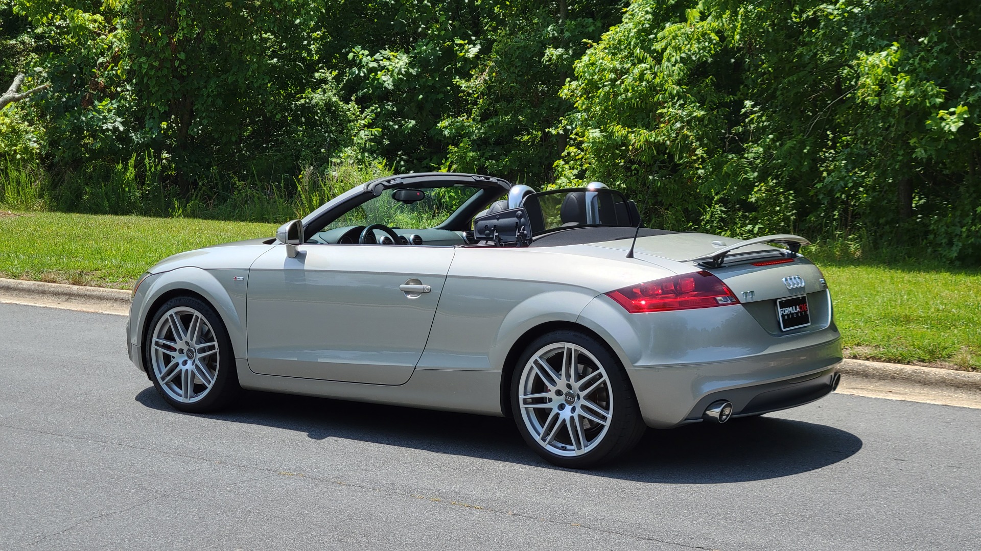 Used 2008 Audi TT 3.2L CONVERTIBLE / MANUAL / 19IN WHEELS / LOW MILES for sale Sold at Formula Imports in Charlotte NC 28227 16