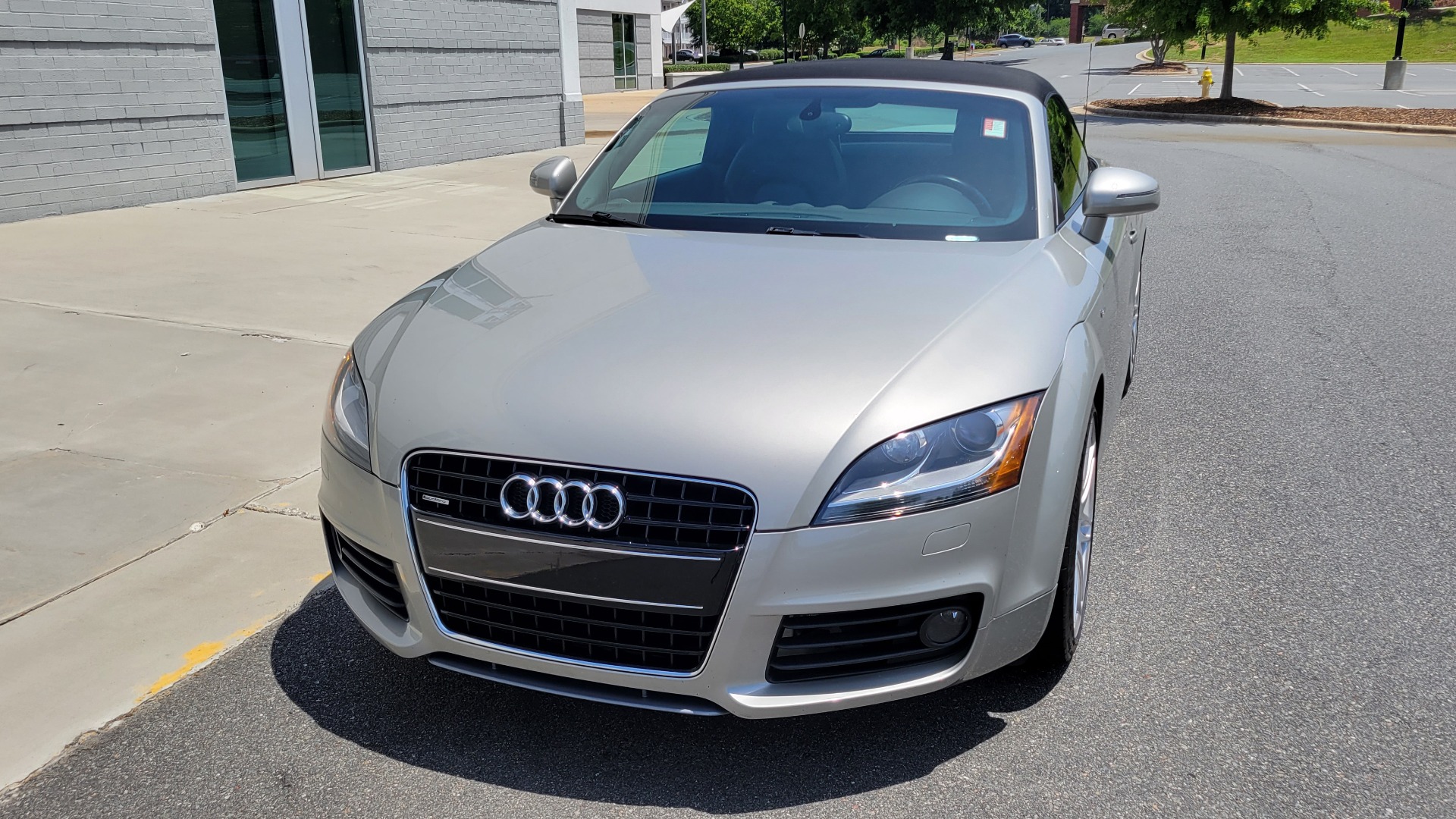Used 2008 Audi TT 3.2L CONVERTIBLE / MANUAL / 19IN WHEELS / LOW MILES for sale Sold at Formula Imports in Charlotte NC 28227 3