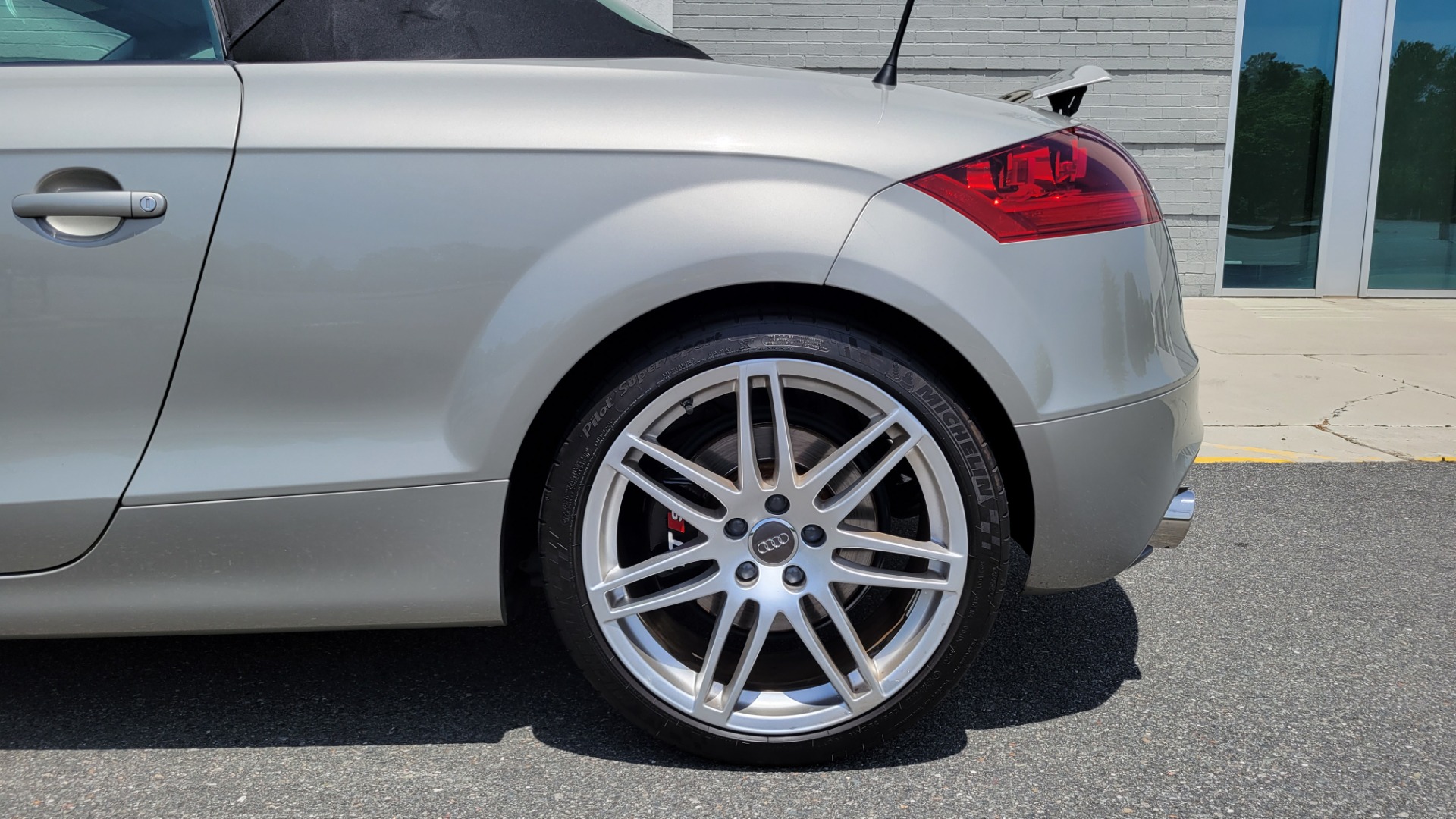 Used 2008 Audi TT 3.2L CONVERTIBLE / MANUAL / 19IN WHEELS / LOW MILES for sale Sold at Formula Imports in Charlotte NC 28227 74