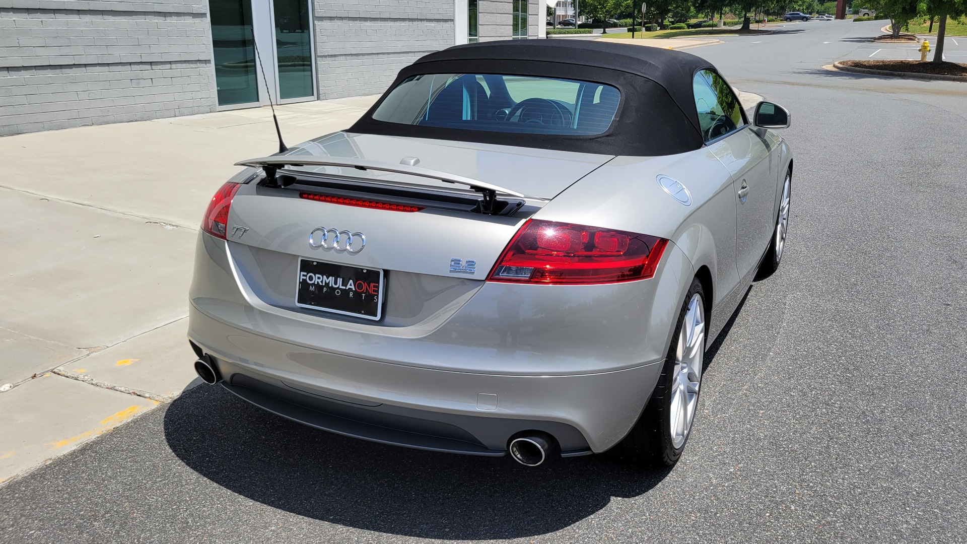 Used 2008 Audi TT 3.2L CONVERTIBLE / MANUAL / 19IN WHEELS / LOW MILES for sale Sold at Formula Imports in Charlotte NC 28227 9
