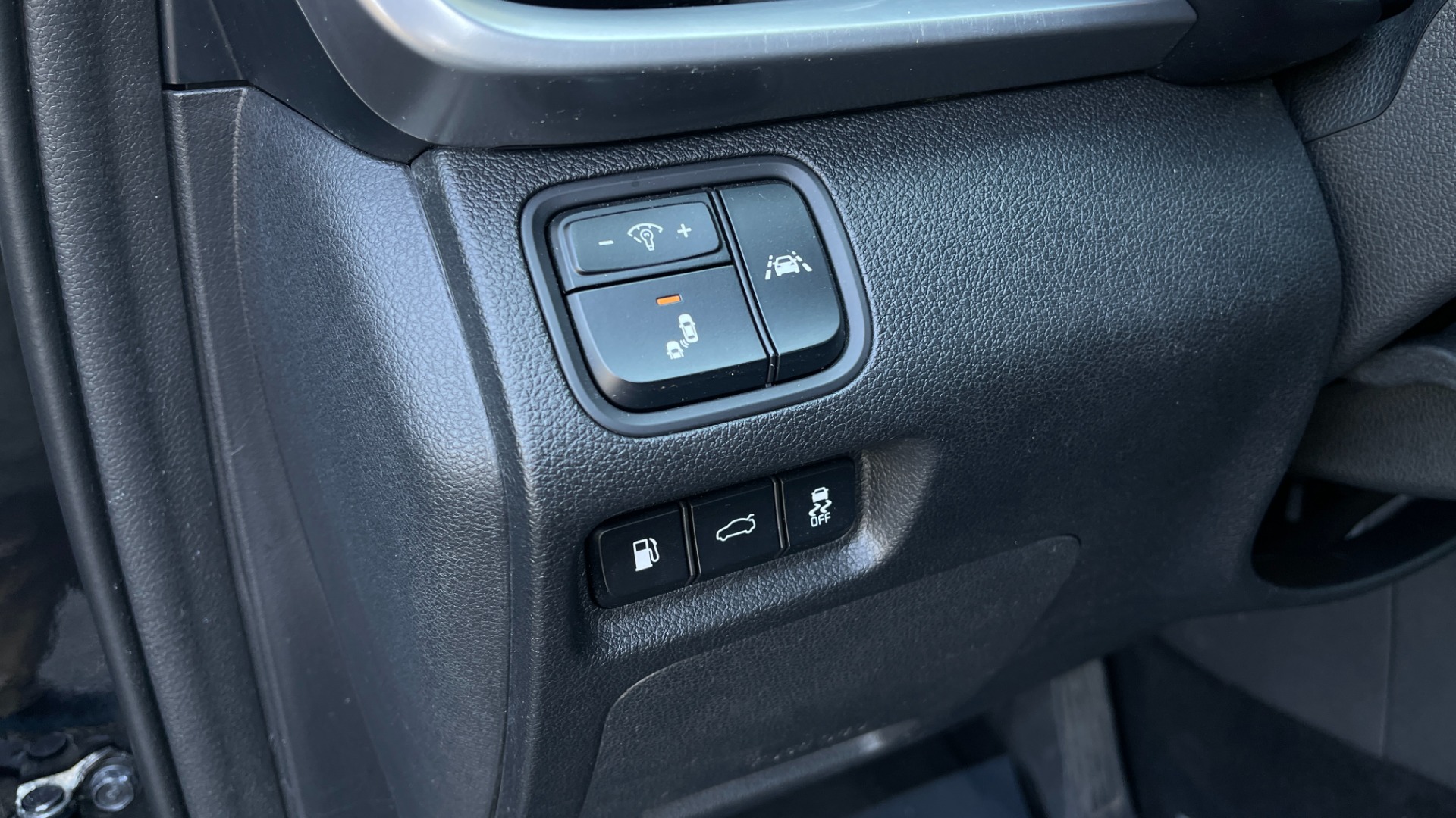 Used 2019 Kia Optima S / 4CYL / BLACK CLOTH/LEATHERETTE SEATS / AUTOMATIC TRANSMISSION for sale Sold at Formula Imports in Charlotte NC 28227 27
