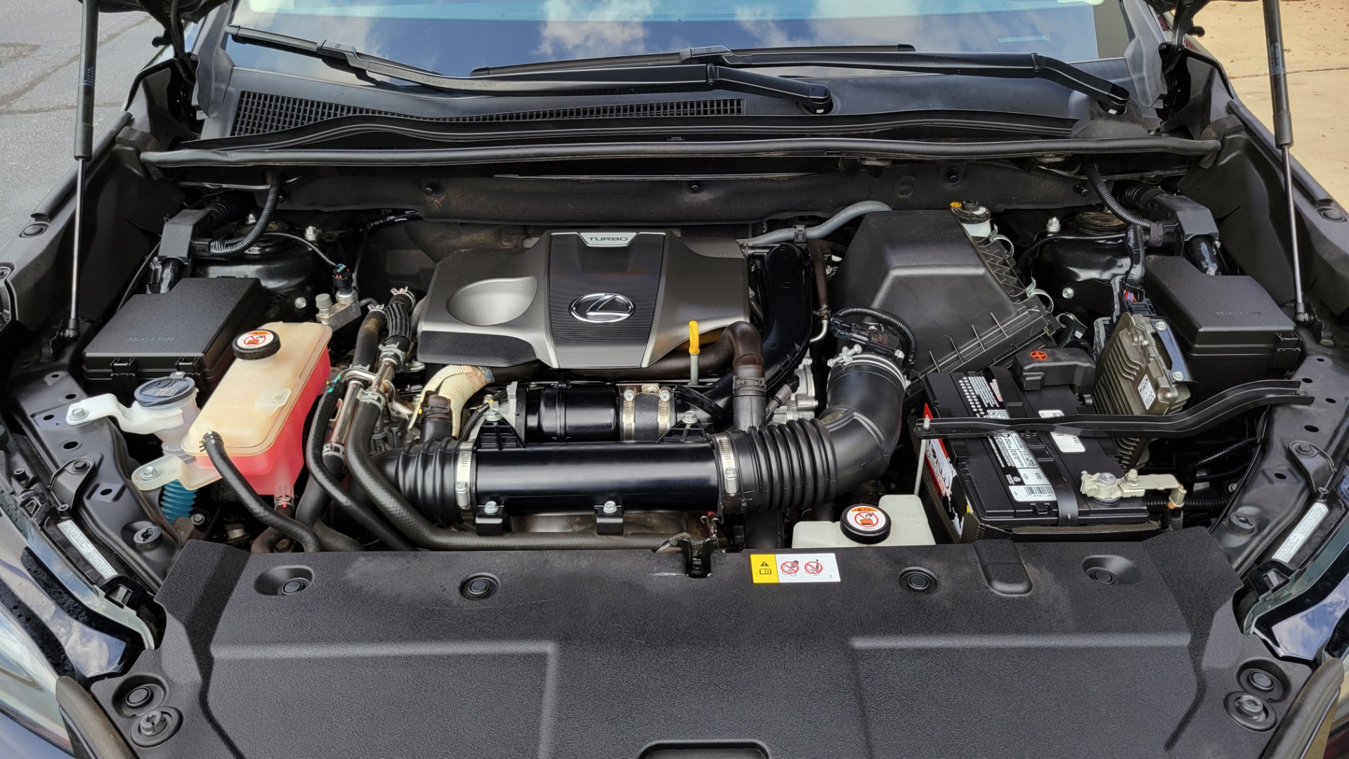 Used 2019 Lexus NX 300 / 2.0L TURBO / AUTO / SUNROOF / VENTILATED SEATS / CAMERA for sale Sold at Formula Imports in Charlotte NC 28227 10