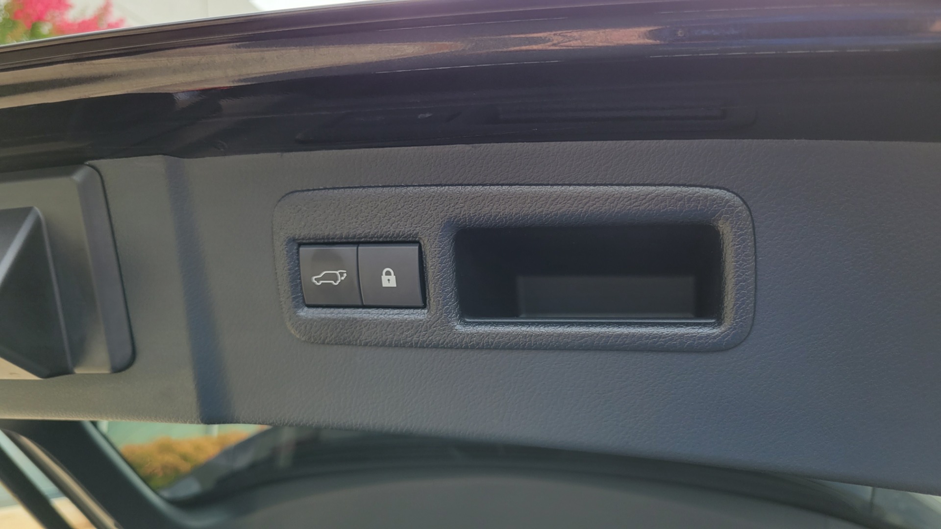Used 2019 Lexus NX 300 / 2.0L TURBO / AUTO / SUNROOF / VENTILATED SEATS / CAMERA for sale Sold at Formula Imports in Charlotte NC 28227 20
