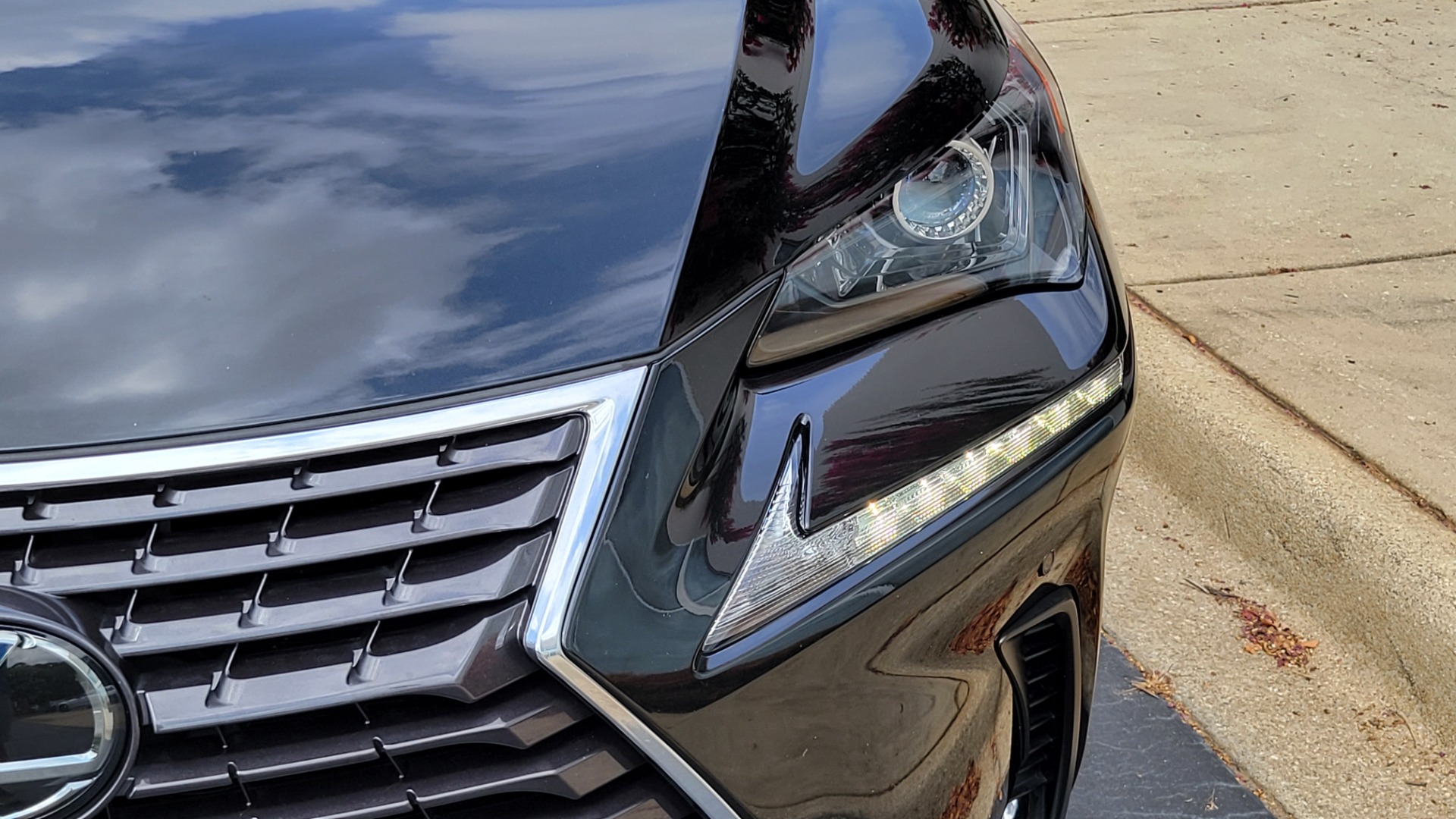 Used 2019 Lexus NX NX 300 for sale Sold at Formula Imports in Charlotte NC 28227 23