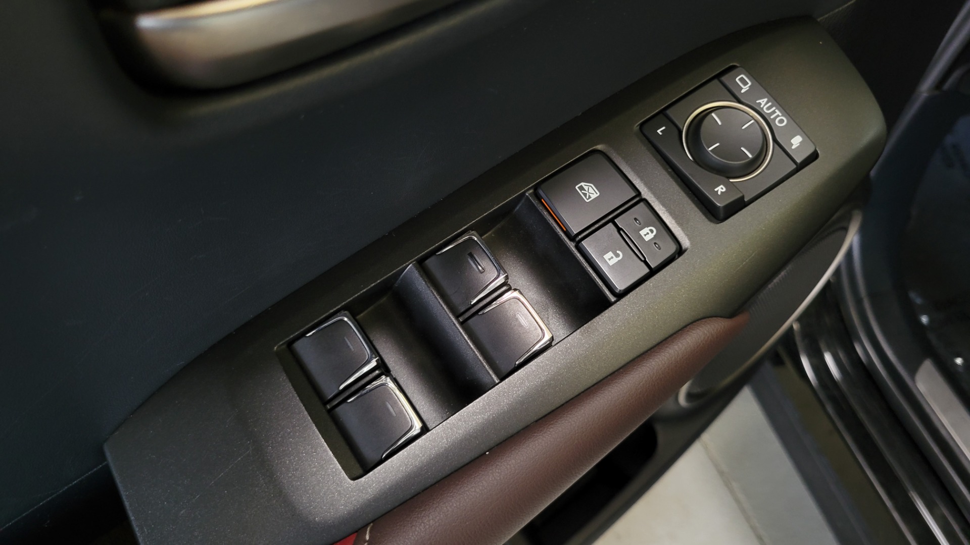 Used 2019 Lexus NX NX 300 for sale Sold at Formula Imports in Charlotte NC 28227 32