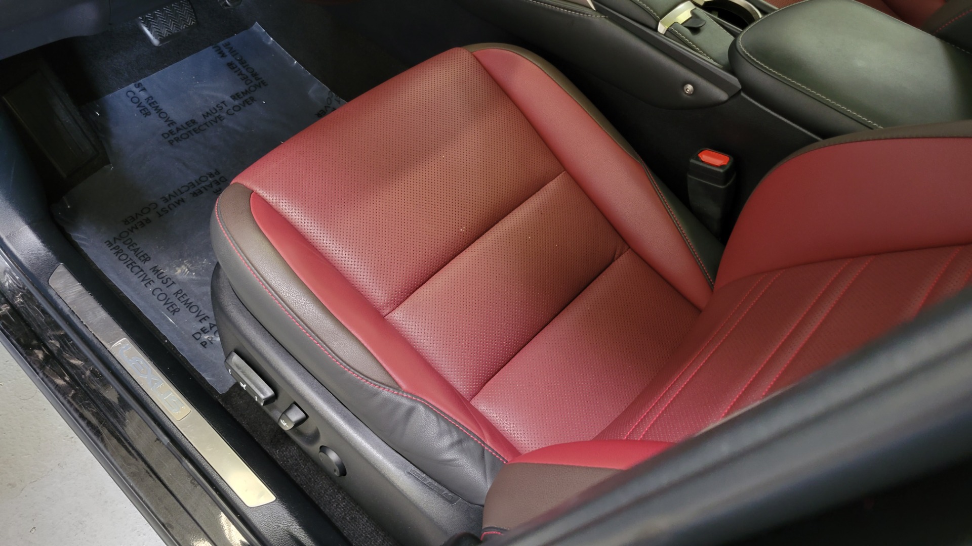 Used 2019 Lexus NX 300 / 2.0L TURBO / AUTO / SUNROOF / VENTILATED SEATS / CAMERA for sale Sold at Formula Imports in Charlotte NC 28227 33