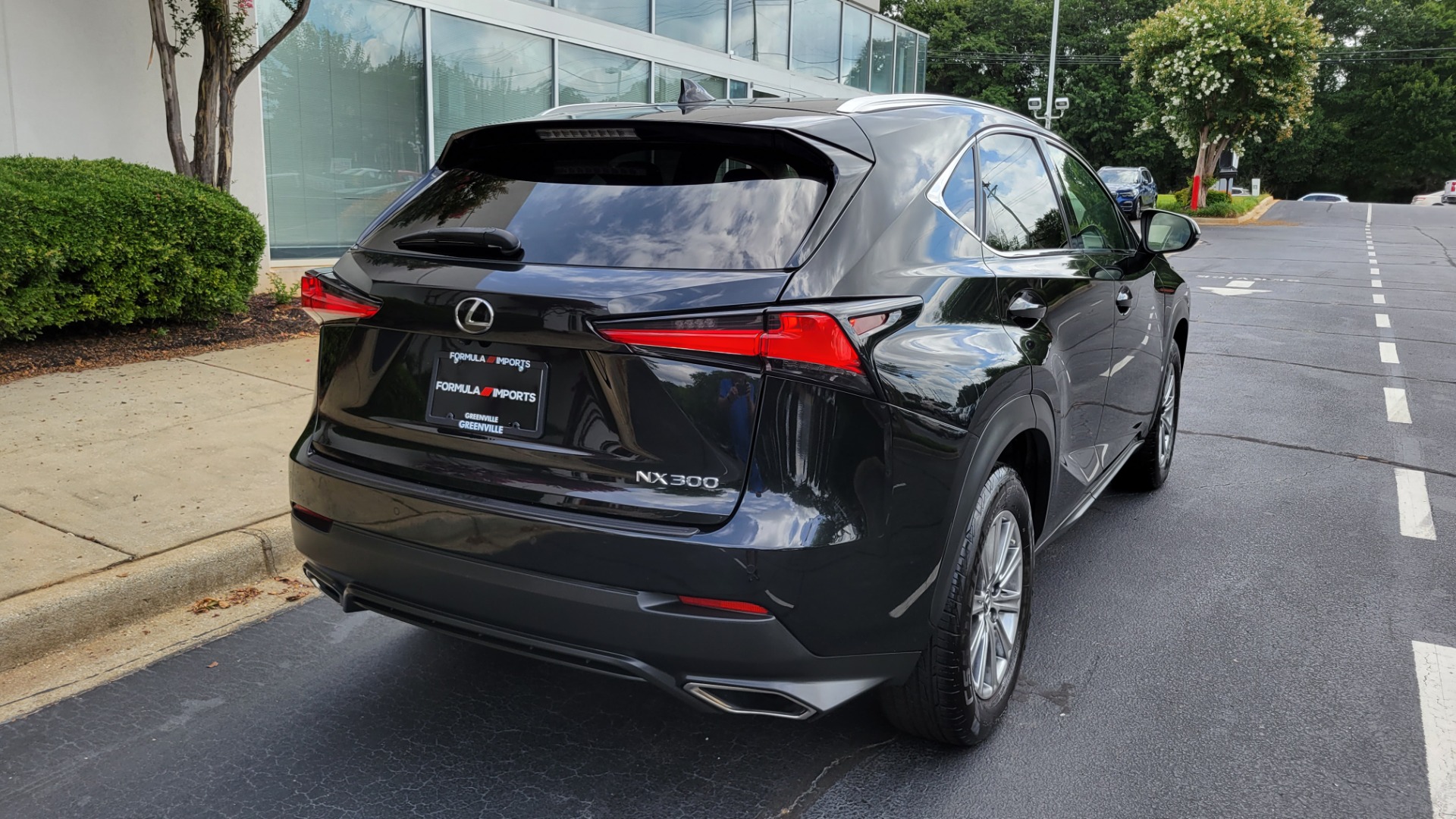 Used 2019 Lexus NX 300 / 2.0L TURBO / AUTO / SUNROOF / VENTILATED SEATS / CAMERA for sale Sold at Formula Imports in Charlotte NC 28227 5