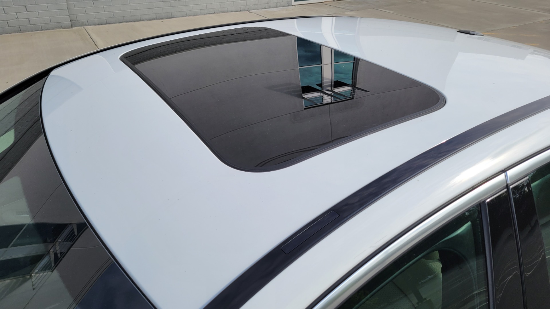 Used 2018 Mercedes-Benz C-CLASS C 300 PREMIUM / SUNROOF / SMARTPHONE / COMFORT SUSP / CAMERA for sale Sold at Formula Imports in Charlotte NC 28227 11
