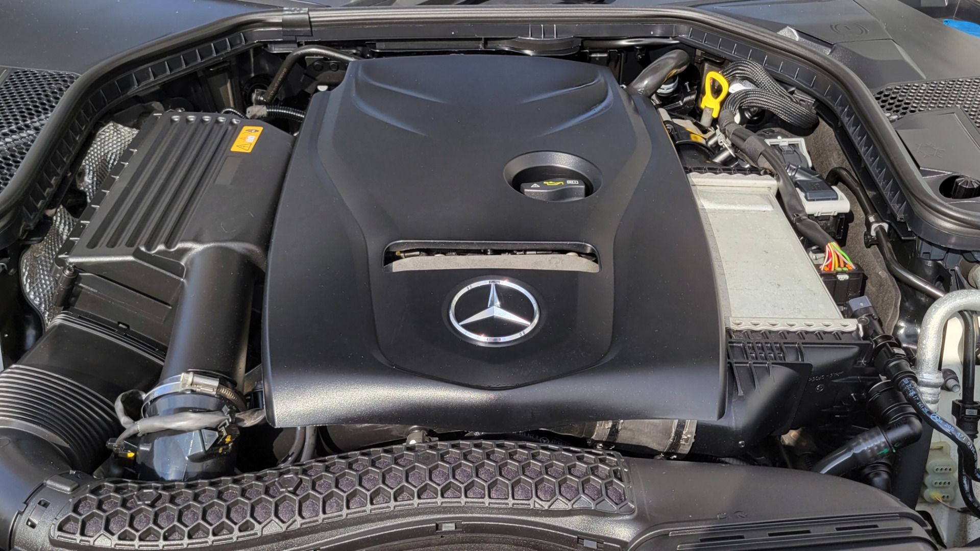 Used 2018 Mercedes-Benz C-CLASS C 300 PREMIUM / SUNROOF / SMARTPHONE / COMFORT SUSP / CAMERA for sale Sold at Formula Imports in Charlotte NC 28227 14