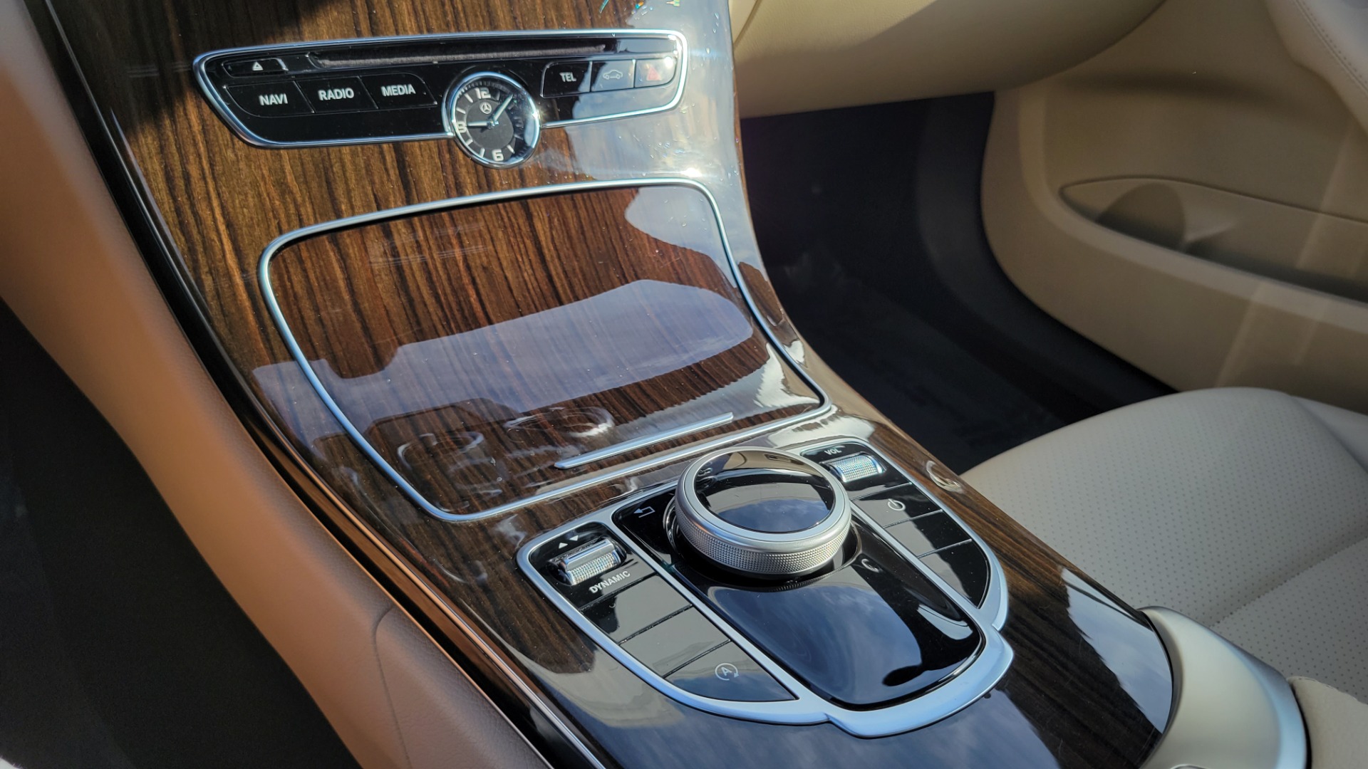 Used 2018 Mercedes-Benz C-CLASS C 300 PREMIUM / SUNROOF / SMARTPHONE / COMFORT SUSP / CAMERA for sale Sold at Formula Imports in Charlotte NC 28227 51