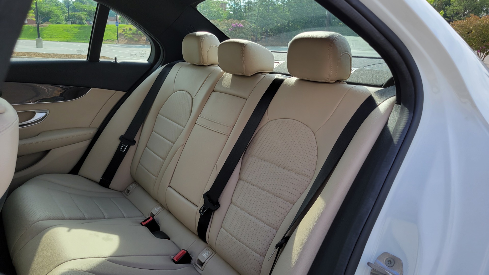 Used 2018 Mercedes-Benz C-CLASS C 300 PREMIUM / SUNROOF / SMARTPHONE / COMFORT SUSP / CAMERA for sale Sold at Formula Imports in Charlotte NC 28227 66