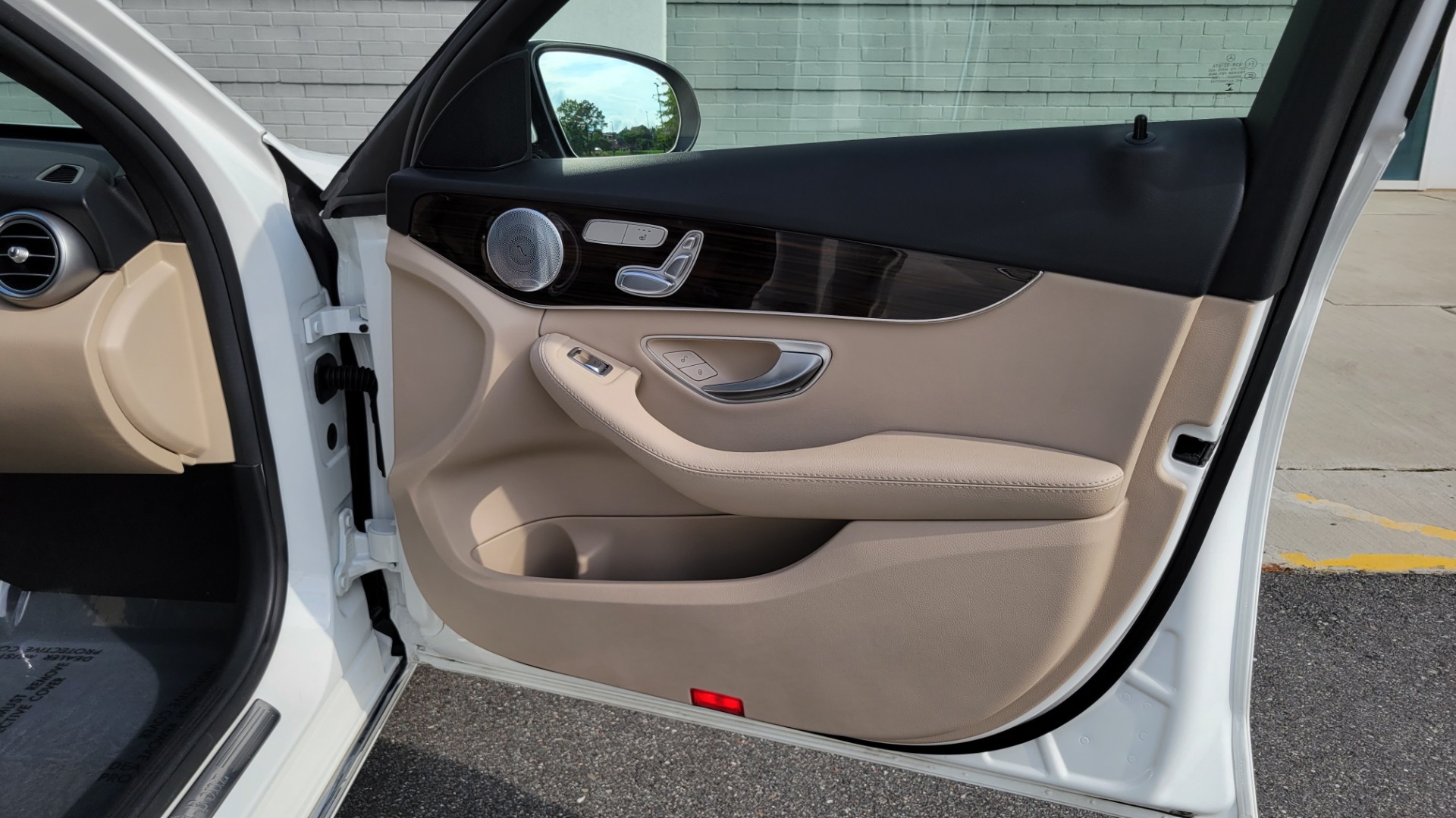 Used 2018 Mercedes-Benz C-CLASS C 300 PREMIUM / SUNROOF / SMARTPHONE / COMFORT SUSP / CAMERA for sale Sold at Formula Imports in Charlotte NC 28227 67