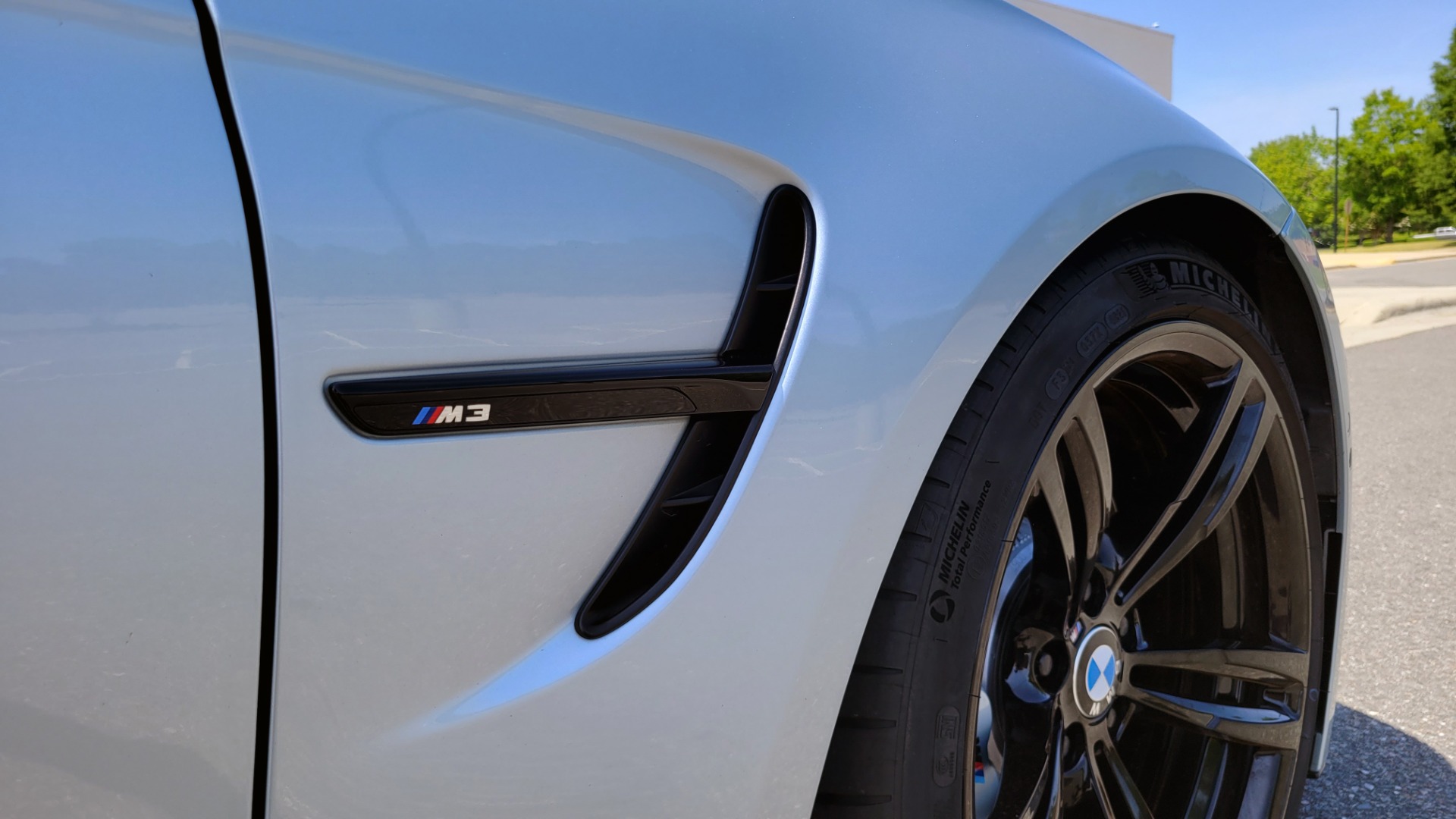 Used 2018 BMW M3 EXECUTIVE SEDAN / DRIVER ASST / PDC / ABSD / APPLE / CAMERA for sale Call for price at Formula Imports in Charlotte NC 28227 17