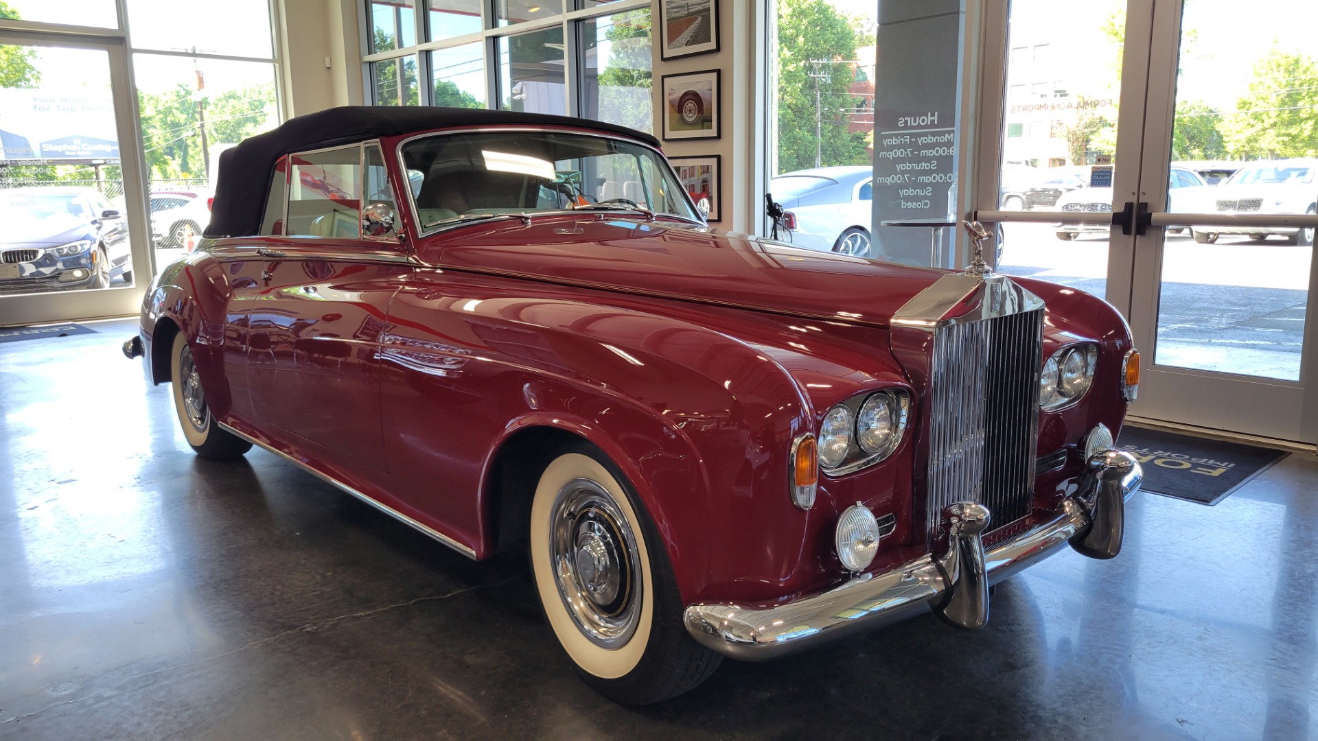 Used 1963 Rolls-Royce SILVER CLOUD III CONVERTIBLE / V8 / AUTOMATIC / RESTORED / LOW MILES for sale Sold at Formula Imports in Charlotte NC 28227 3