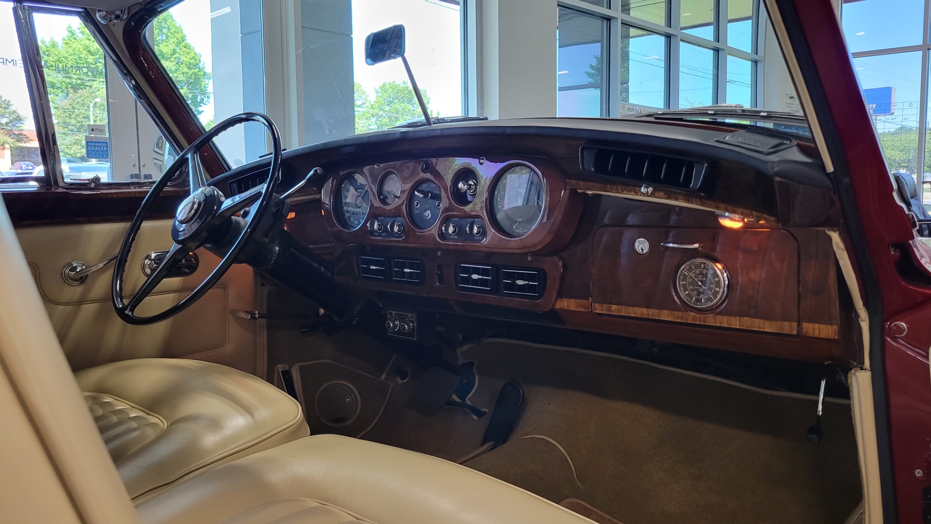 Used 1963 Rolls-Royce SILVER CLOUD III CONVERTIBLE / V8 / AUTOMATIC / RESTORED / LOW MILES for sale Sold at Formula Imports in Charlotte NC 28227 36