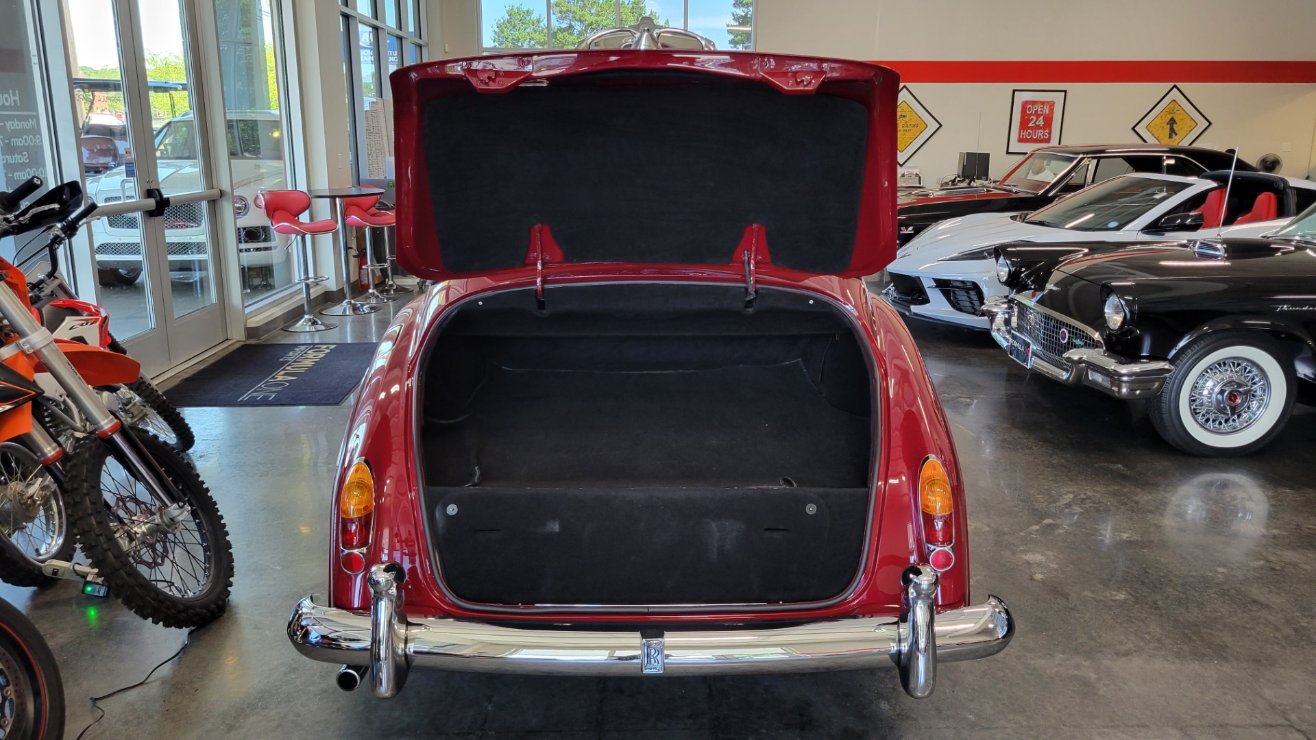 Used 1963 Rolls-Royce SILVER CLOUD III CONVERTIBLE / V8 / AUTOMATIC / RESTORED / LOW MILES for sale Sold at Formula Imports in Charlotte NC 28227 39