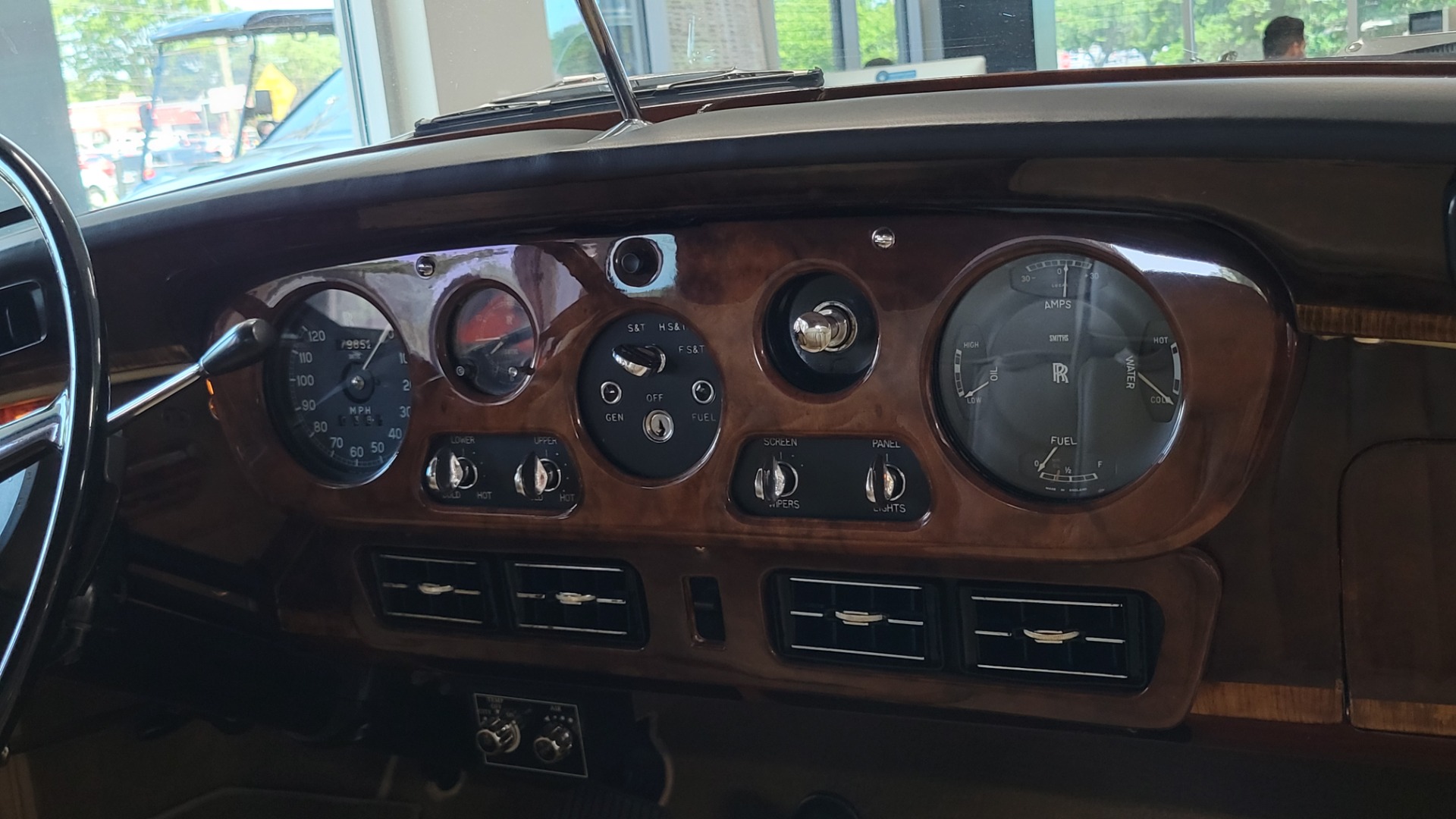 Used 1963 Rolls-Royce SILVER CLOUD III CONVERTIBLE / V8 / AUTOMATIC / RESTORED / LOW MILES for sale Sold at Formula Imports in Charlotte NC 28227 66
