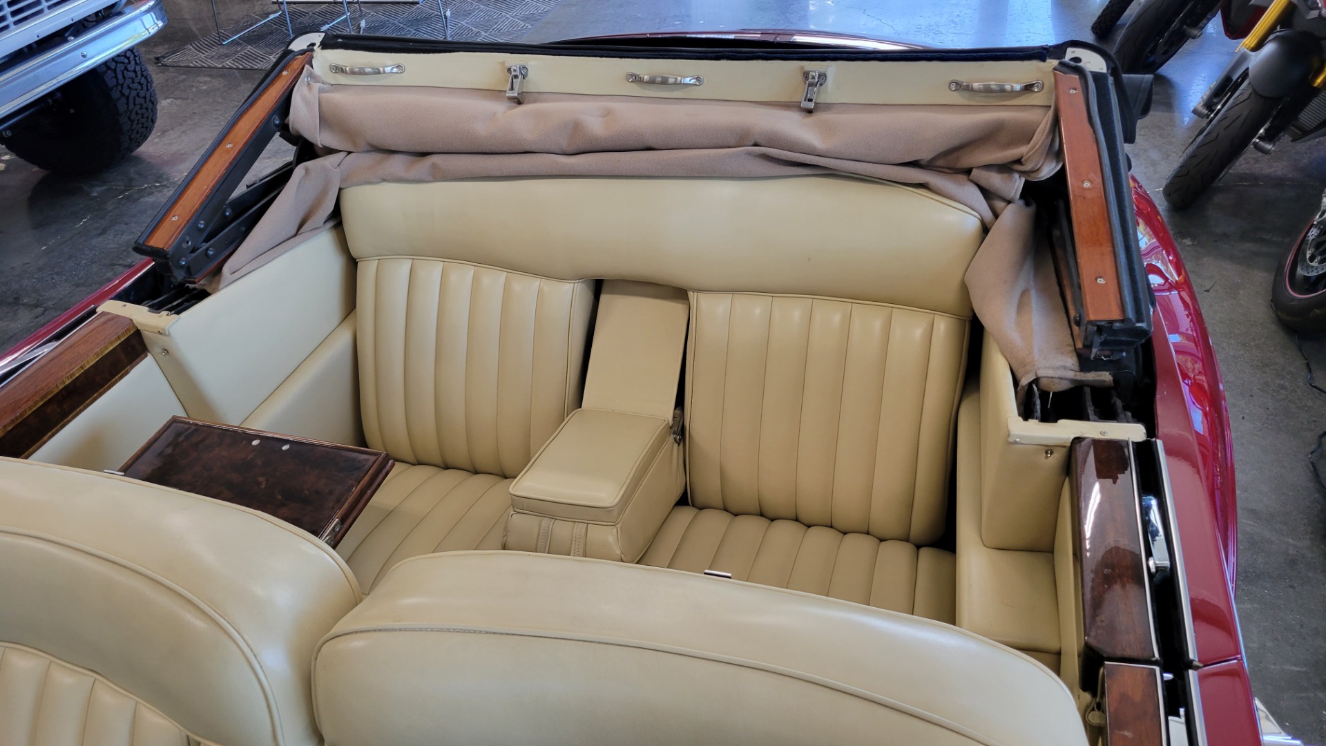 Used 1963 Rolls-Royce SILVER CLOUD III CONVERTIBLE / V8 / AUTOMATIC / RESTORED / LOW MILES for sale Sold at Formula Imports in Charlotte NC 28227 70