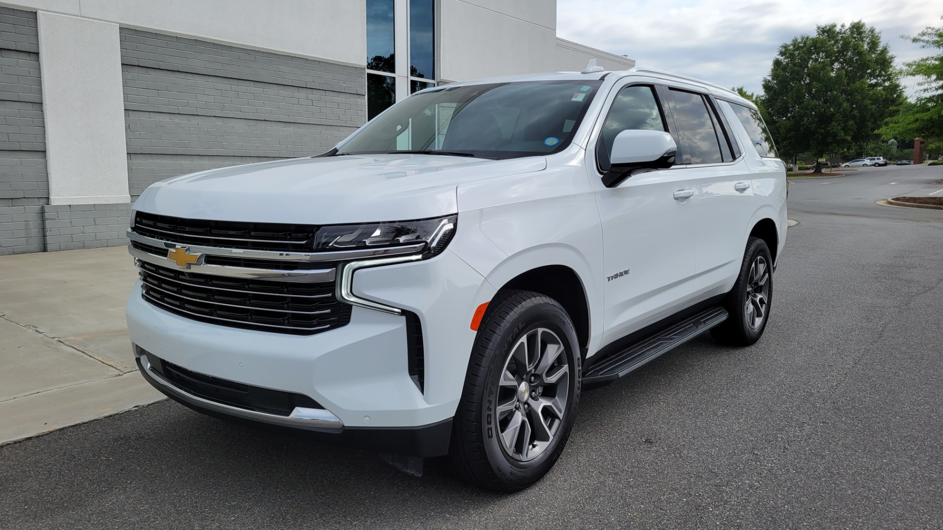 Used 2021 Chevrolet TAHOE LT / 2WD / 5.3L / NAV / SUNROOF / BOSE / 3-ROW / TOWING / CAMERA for sale $59,995 at Formula Imports in Charlotte NC 28227 2