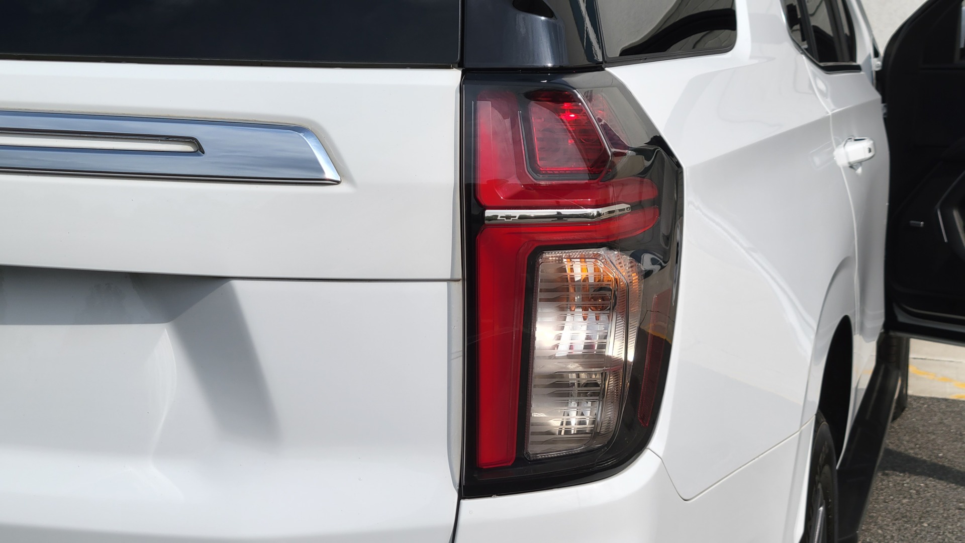 Used 2021 Chevrolet TAHOE LT / 2WD / 5.3L / NAV / SUNROOF / BOSE / 3-ROW / TOWING / CAMERA for sale $59,995 at Formula Imports in Charlotte NC 28227 32