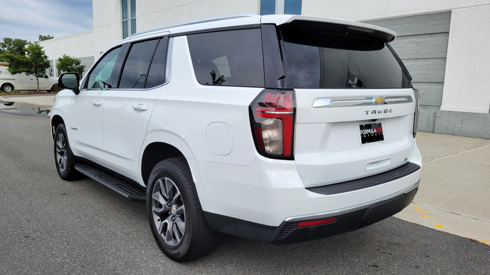 Used 2021 Chevrolet TAHOE LT / 2WD / 5.3L / NAV / SUNROOF / BOSE / 3-ROW / TOWING / CAMERA for sale $59,995 at Formula Imports in Charlotte NC 28227 4