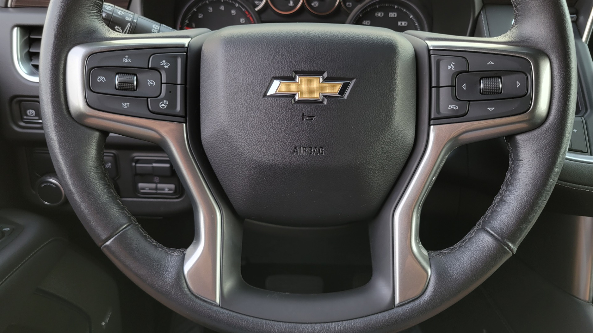 Used 2021 Chevrolet TAHOE LT / 2WD / 5.3L / NAV / SUNROOF / BOSE / 3-ROW / TOWING / CAMERA for sale $59,995 at Formula Imports in Charlotte NC 28227 43
