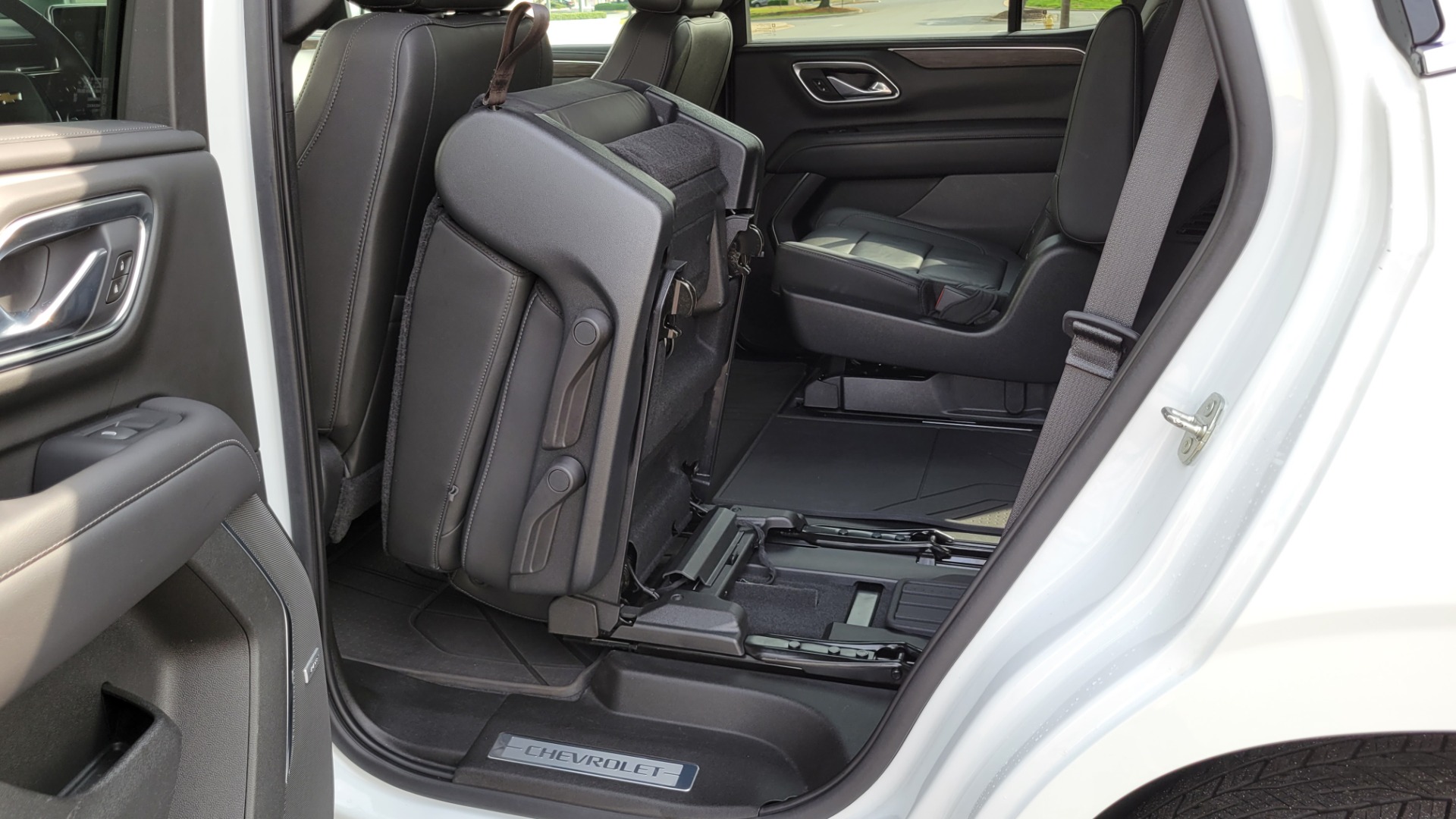 Used 2021 Chevrolet TAHOE LT / 2WD / 5.3L / NAV / SUNROOF / BOSE / 3-ROW / TOWING / CAMERA for sale $59,995 at Formula Imports in Charlotte NC 28227 65