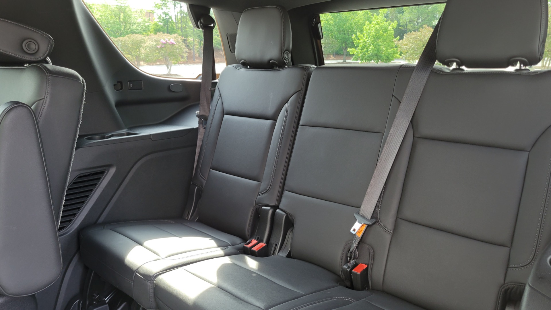 Used 2021 Chevrolet TAHOE LT / 2WD / 5.3L / NAV / SUNROOF / BOSE / 3-ROW / TOWING / CAMERA for sale $59,995 at Formula Imports in Charlotte NC 28227 66
