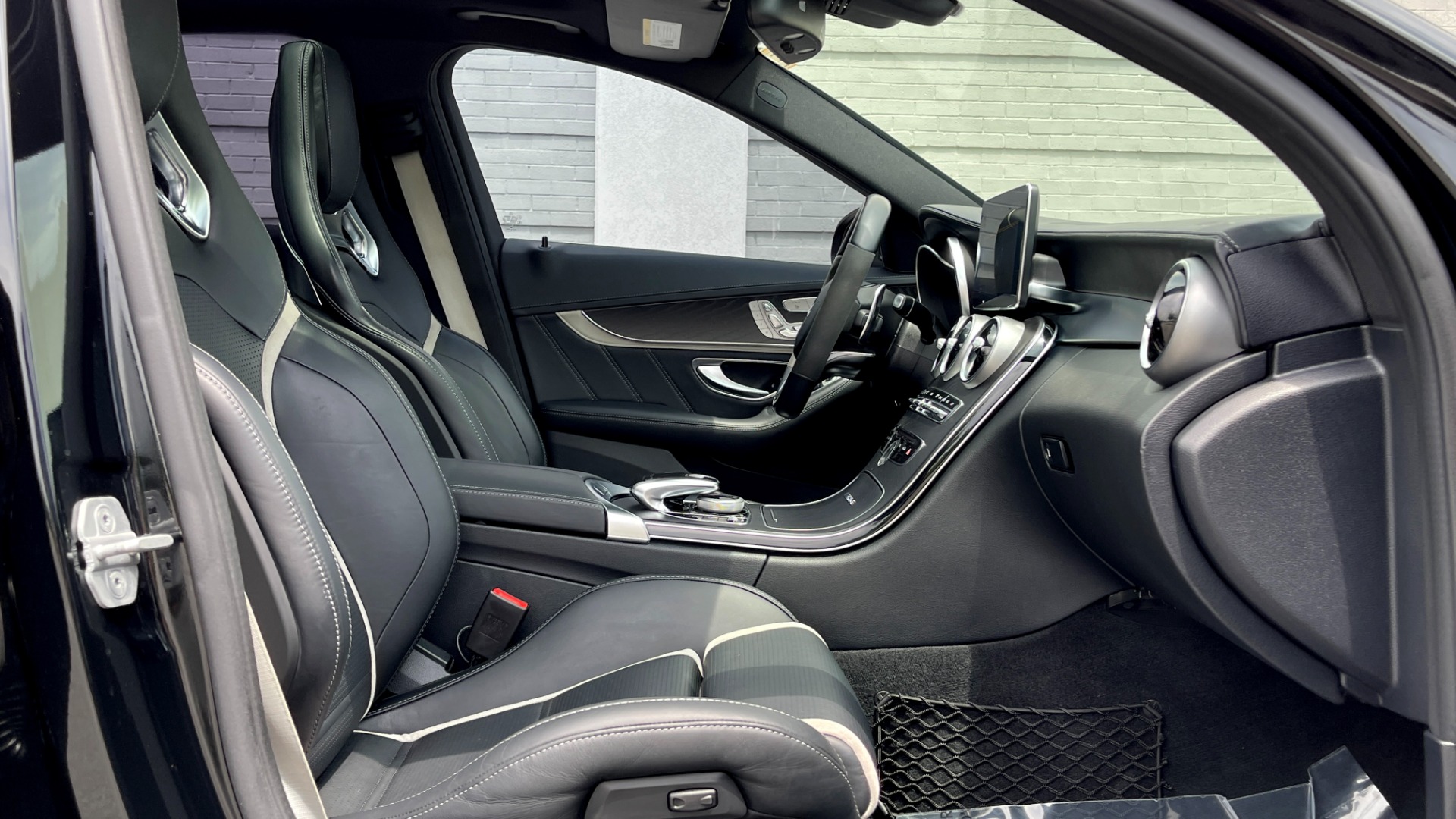 Used 2016 Mercedes-Benz C-CLASS AMG C 63 S SEDAN / NAV / BURMESTER / PANO-ROOF / CAMERA for sale $69,900 at Formula Imports in Charlotte NC 28227 64