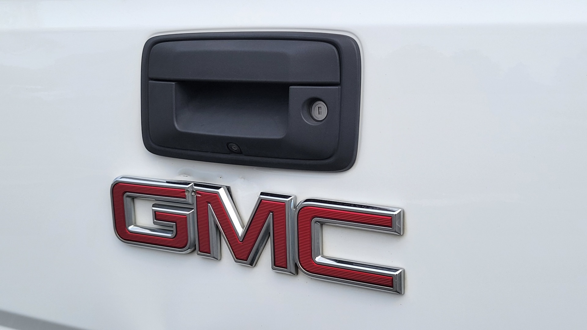 Used 2016 GMC SIERRA 1500 SLT 4X4 Z71 CREWCAB / NAV / BOSE / HTS STS & STRNG WHL / CAMERA for sale Sold at Formula Imports in Charlotte NC 28227 36