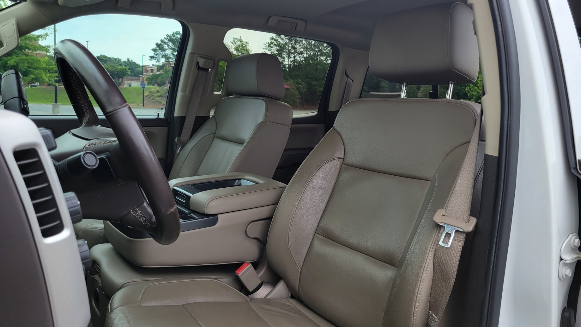 Used 2016 GMC SIERRA 1500 SLT 4X4 Z71 CREWCAB / NAV / BOSE / HTS STS & STRNG WHL / CAMERA for sale $29,695 at Formula Imports in Charlotte NC 28227 42