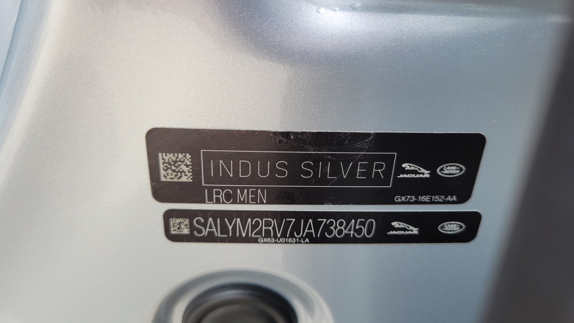 Used 2018 Land Rover RANGE ROVER VELAR R-DYNAMIC / NAV / MERIDIAN / SUNROOF / CAMERA for sale $58,995 at Formula Imports in Charlotte NC 28227 97