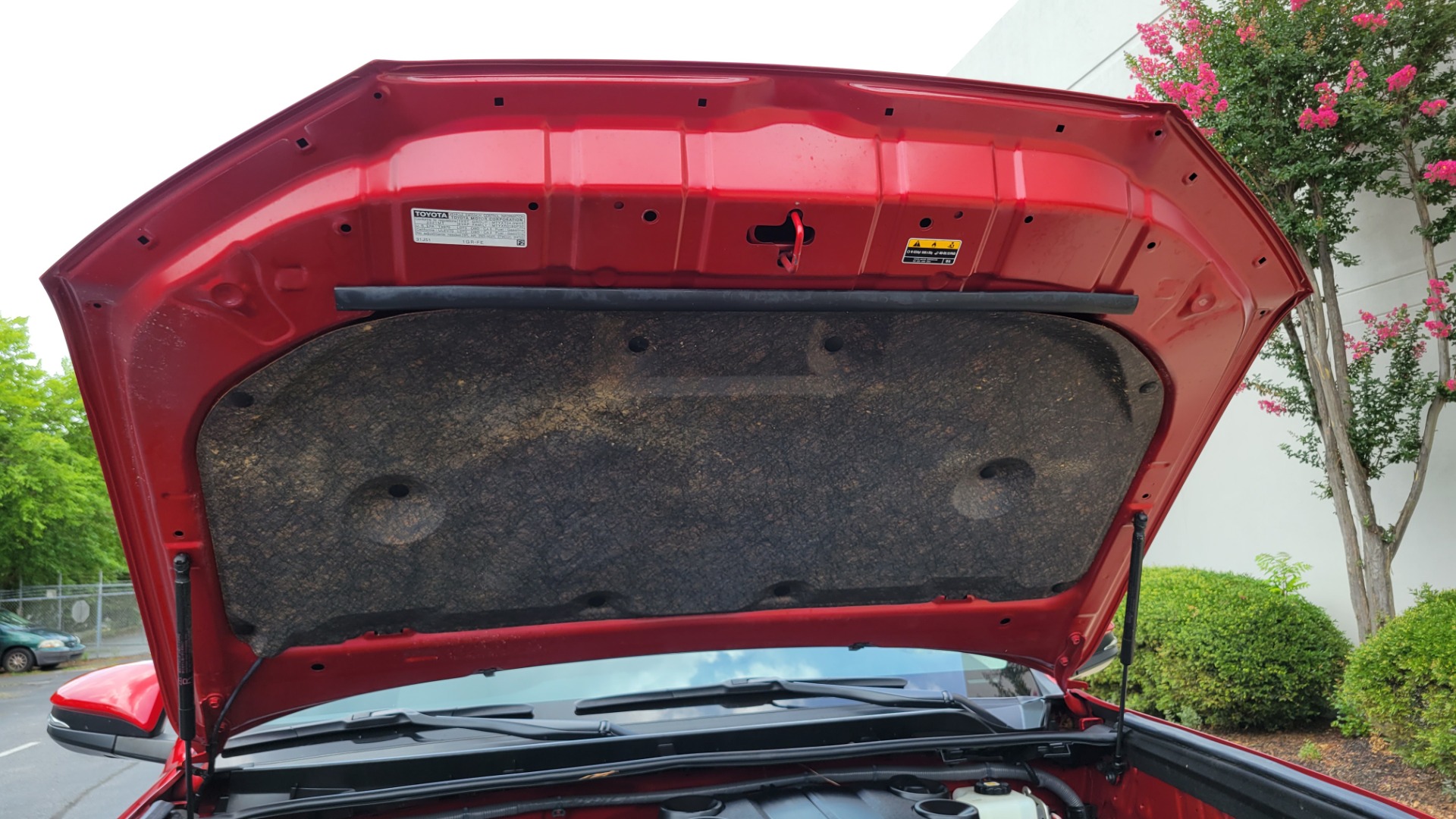 Used 2021 Toyota 4RUNNER SR5 PREMIUM 4X4 / 4.0L V6 / NAV / SUNROOF / PREM SOUND / CAMERA for sale $48,995 at Formula Imports in Charlotte NC 28227 16