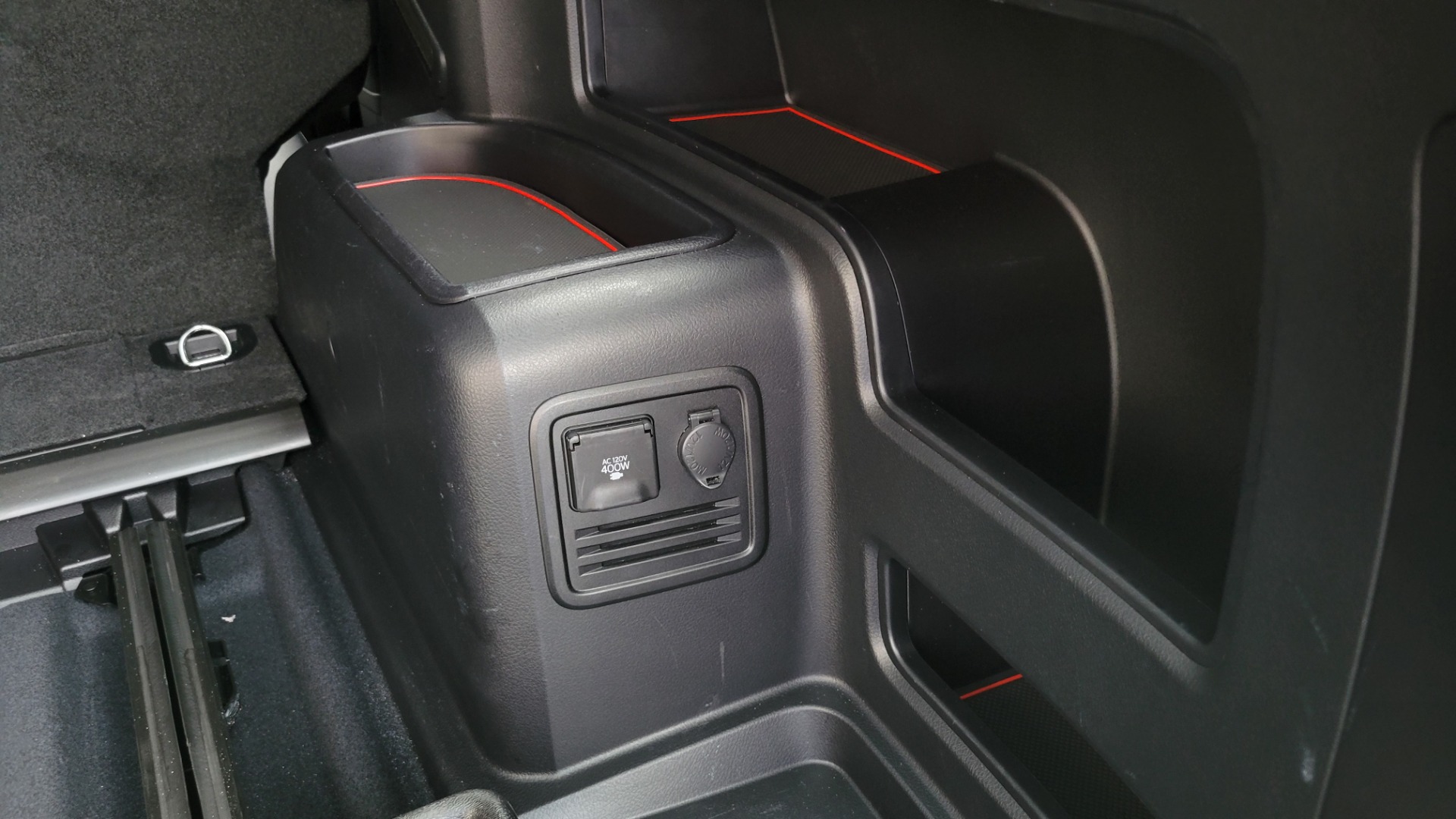 Used 2021 Toyota 4RUNNER SR5 PREMIUM 4X4 / 4.0L V6 / NAV / SUNROOF / PREM SOUND / CAMERA for sale $48,995 at Formula Imports in Charlotte NC 28227 21