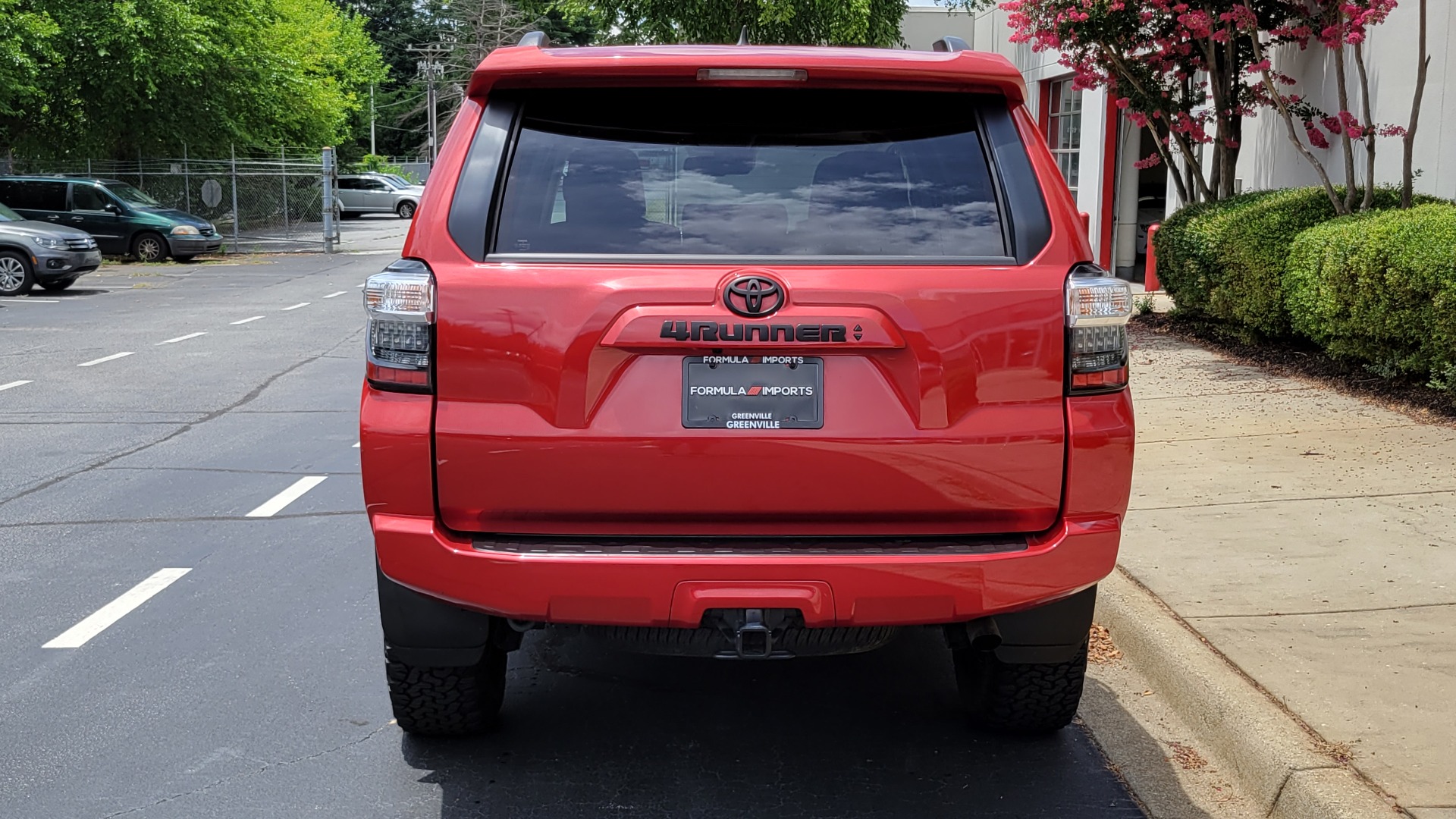 Used 2021 Toyota 4RUNNER SR5 PREMIUM 4X4 / 4.0L V6 / NAV / SUNROOF / PREM SOUND / CAMERA for sale $48,995 at Formula Imports in Charlotte NC 28227 32