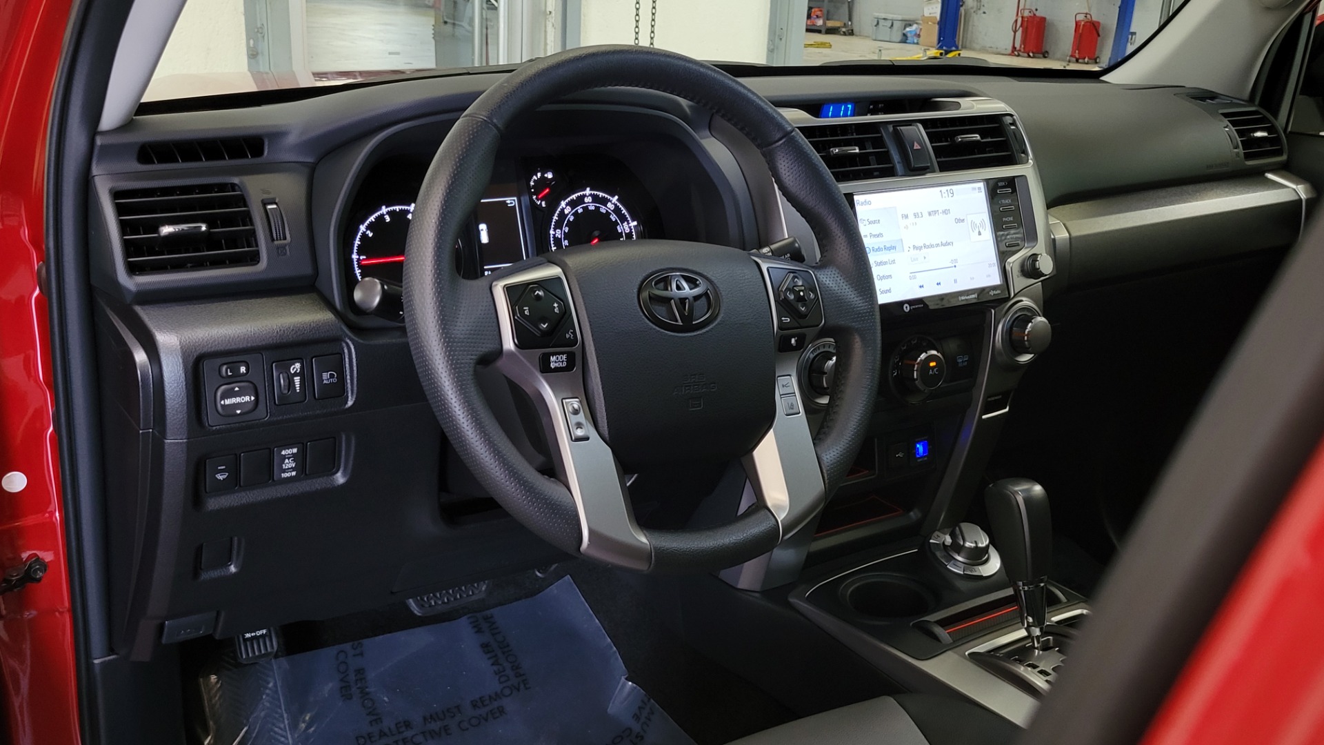 Used 2021 Toyota 4RUNNER SR5 PREMIUM 4X4 / 4.0L V6 / NAV / SUNROOF / PREM SOUND / CAMERA for sale $48,995 at Formula Imports in Charlotte NC 28227 40