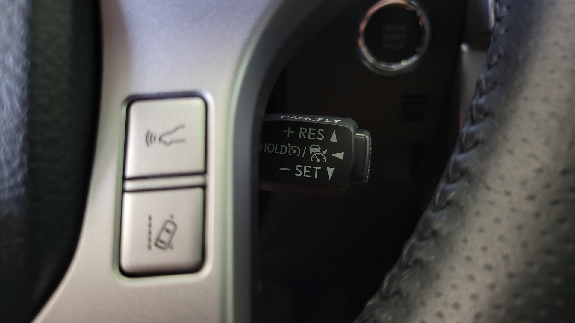 Used 2021 Toyota 4RUNNER SR5 PREMIUM 4X4 / 4.0L V6 / NAV / SUNROOF / PREM SOUND / CAMERA for sale $48,995 at Formula Imports in Charlotte NC 28227 43