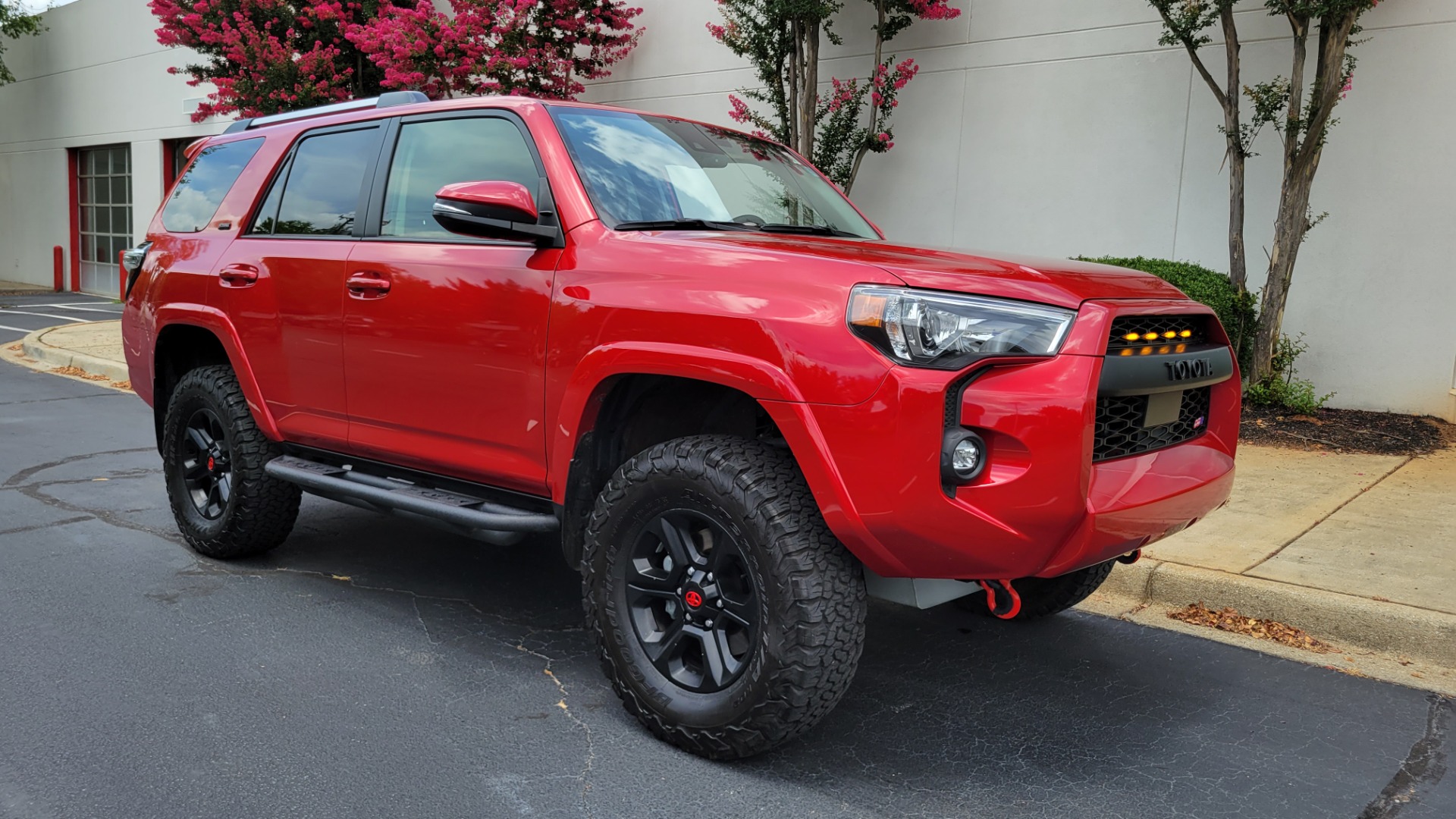 Used 2021 Toyota 4RUNNER SR5 PREMIUM 4X4 / 4.0L V6 / NAV / SUNROOF / PREM SOUND / CAMERA for sale $48,995 at Formula Imports in Charlotte NC 28227 5