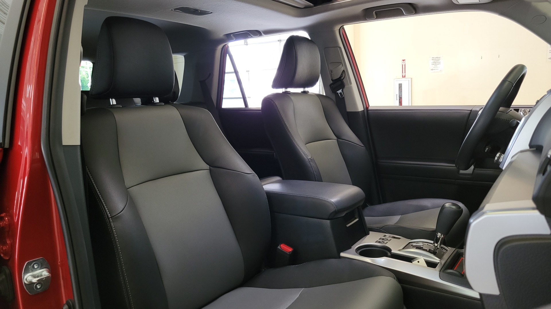 Used 2021 Toyota 4RUNNER SR5 PREMIUM 4X4 / 4.0L V6 / NAV / SUNROOF / PREM SOUND / CAMERA for sale $48,995 at Formula Imports in Charlotte NC 28227 74