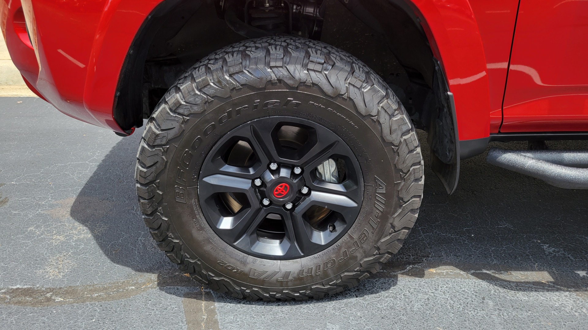 Used 2021 Toyota 4RUNNER SR5 PREMIUM 4X4 / 4.0L V6 / NAV / SUNROOF / PREM SOUND / CAMERA for sale $48,995 at Formula Imports in Charlotte NC 28227 86