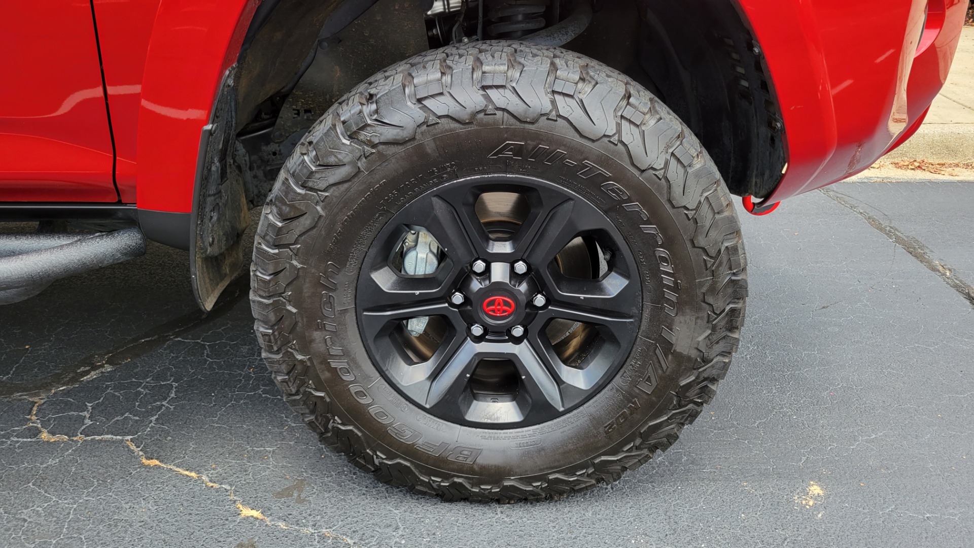 Used 2021 Toyota 4RUNNER SR5 PREMIUM 4X4 / 4.0L V6 / NAV / SUNROOF / PREM SOUND / CAMERA for sale $48,995 at Formula Imports in Charlotte NC 28227 89