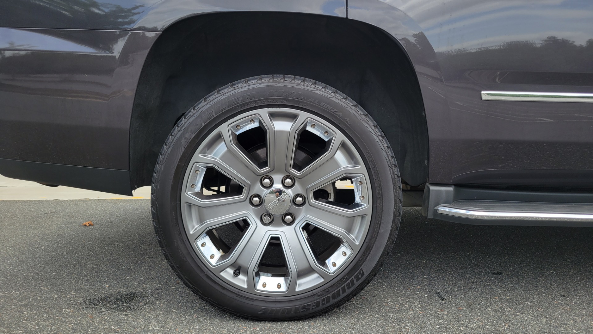 Used 2015 GMC YUKON DENALI 4WD / 6.2L / 8-SPD / NAV / BOSE / SUNROOF / CAMERA / 3-ROW for sale Sold at Formula Imports in Charlotte NC 28227 105