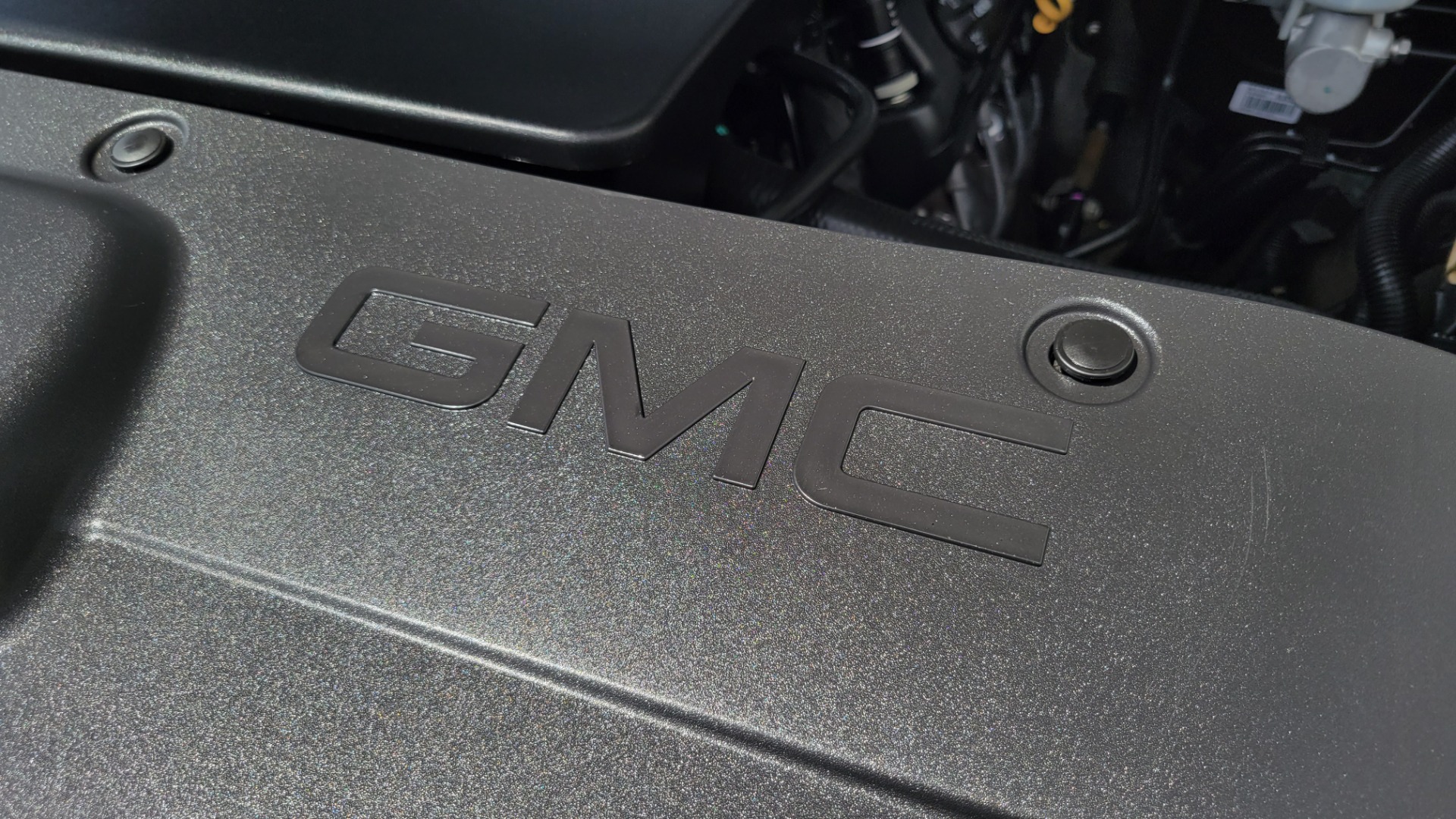 Used 2015 GMC YUKON DENALI 4WD / 6.2L / 8-SPD / NAV / BOSE / SUNROOF / CAMERA / 3-ROW for sale $36,500 at Formula Imports in Charlotte NC 28227 17
