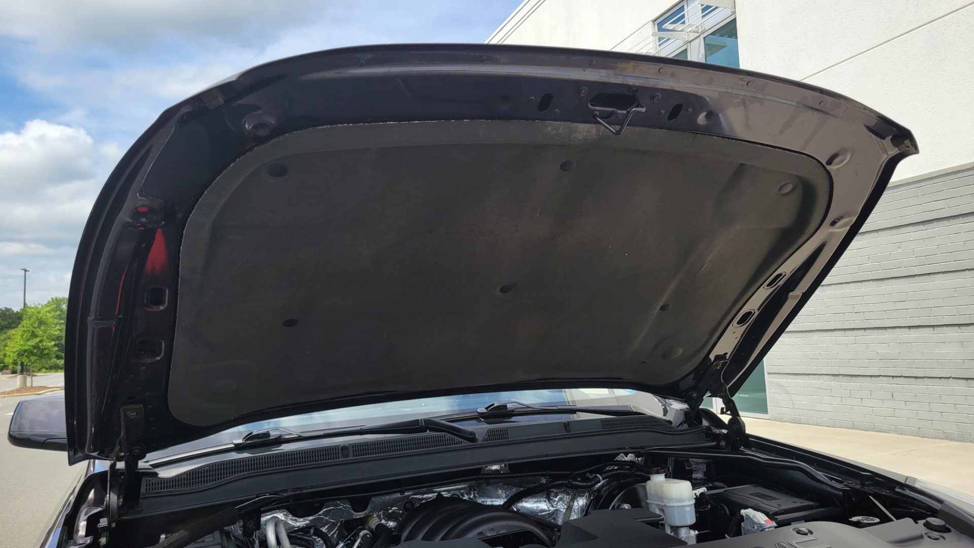 Used 2015 GMC YUKON DENALI 4WD / 6.2L / 8-SPD / NAV / BOSE / SUNROOF / CAMERA / 3-ROW for sale Sold at Formula Imports in Charlotte NC 28227 20