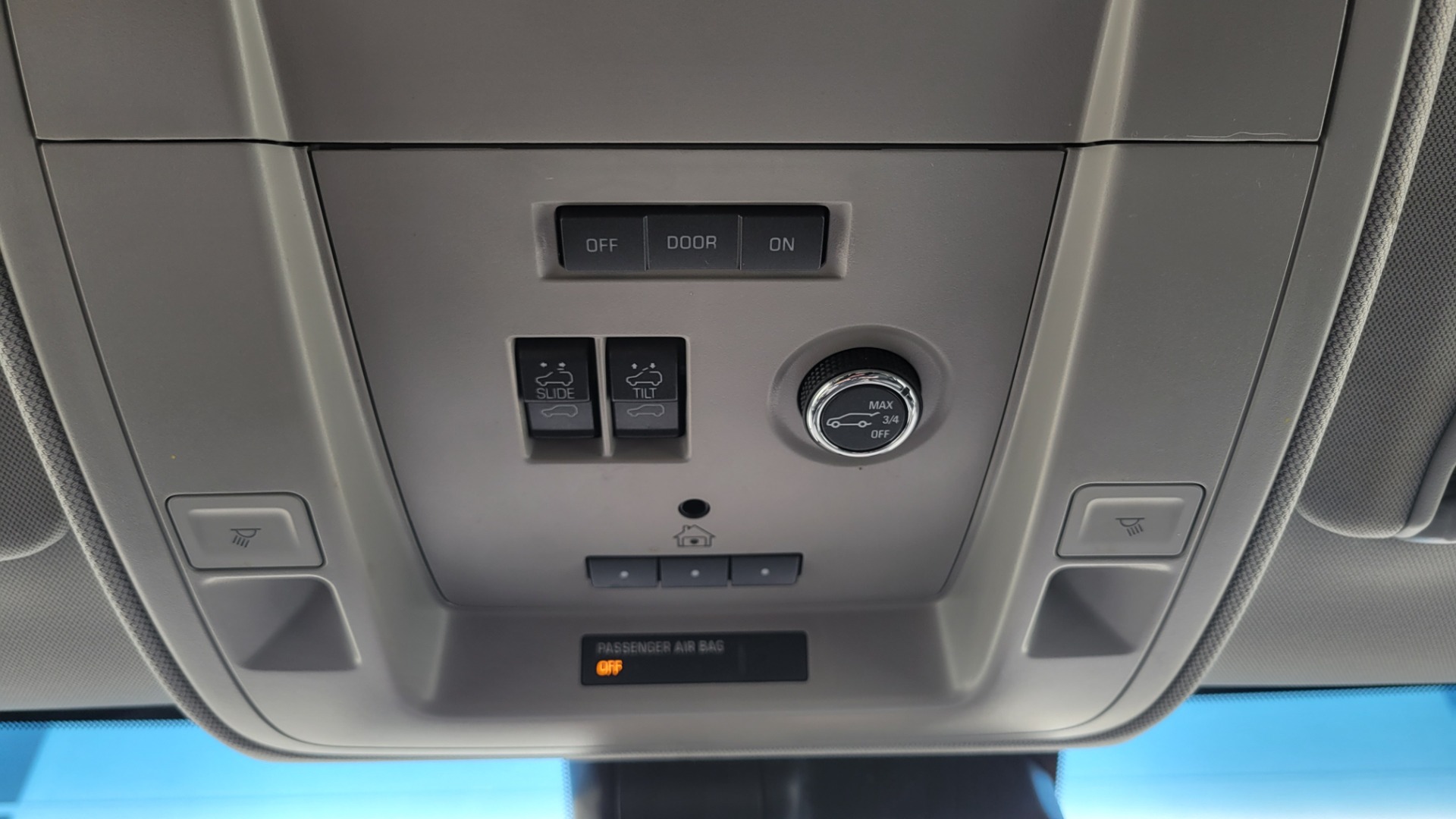 Used 2015 GMC YUKON DENALI 4WD / 6.2L / 8-SPD / NAV / BOSE / SUNROOF / CAMERA / 3-ROW for sale Sold at Formula Imports in Charlotte NC 28227 68