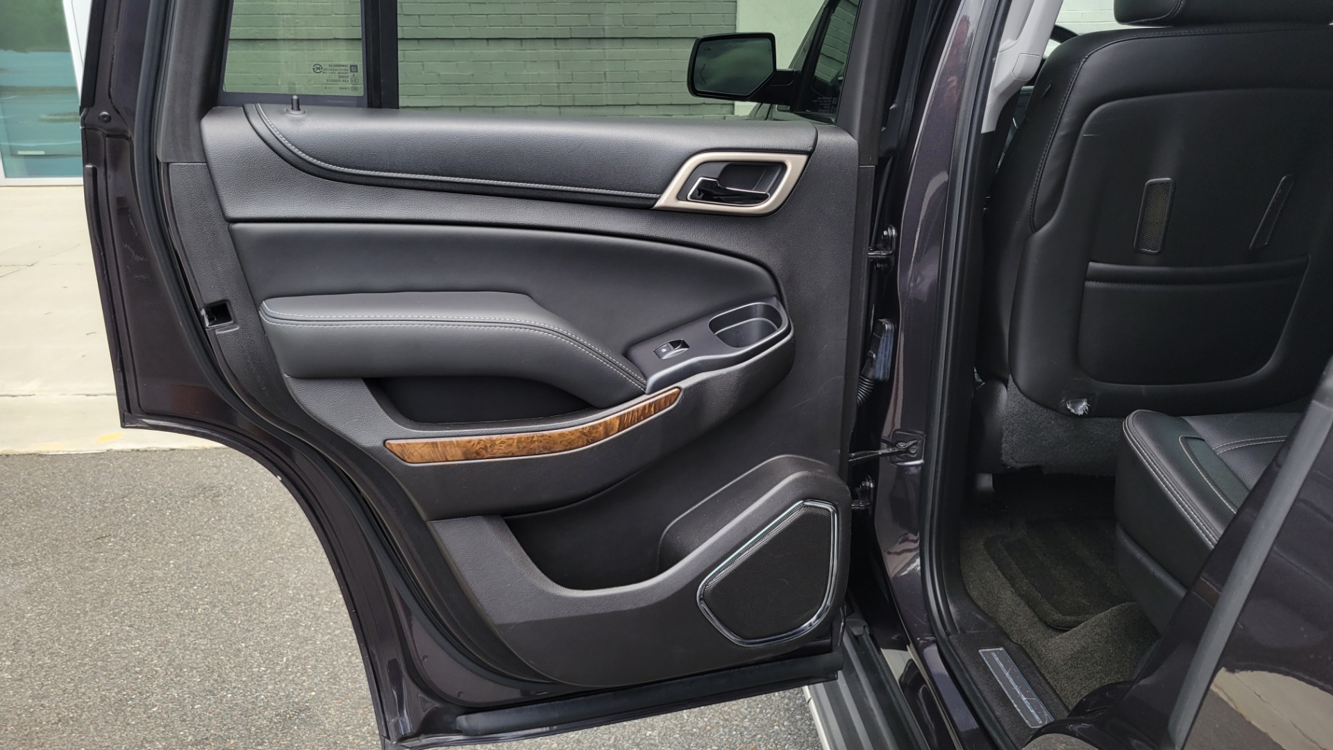 Used 2015 GMC YUKON DENALI 4WD / 6.2L / 8-SPD / NAV / BOSE / SUNROOF / CAMERA / 3-ROW for sale Sold at Formula Imports in Charlotte NC 28227 75