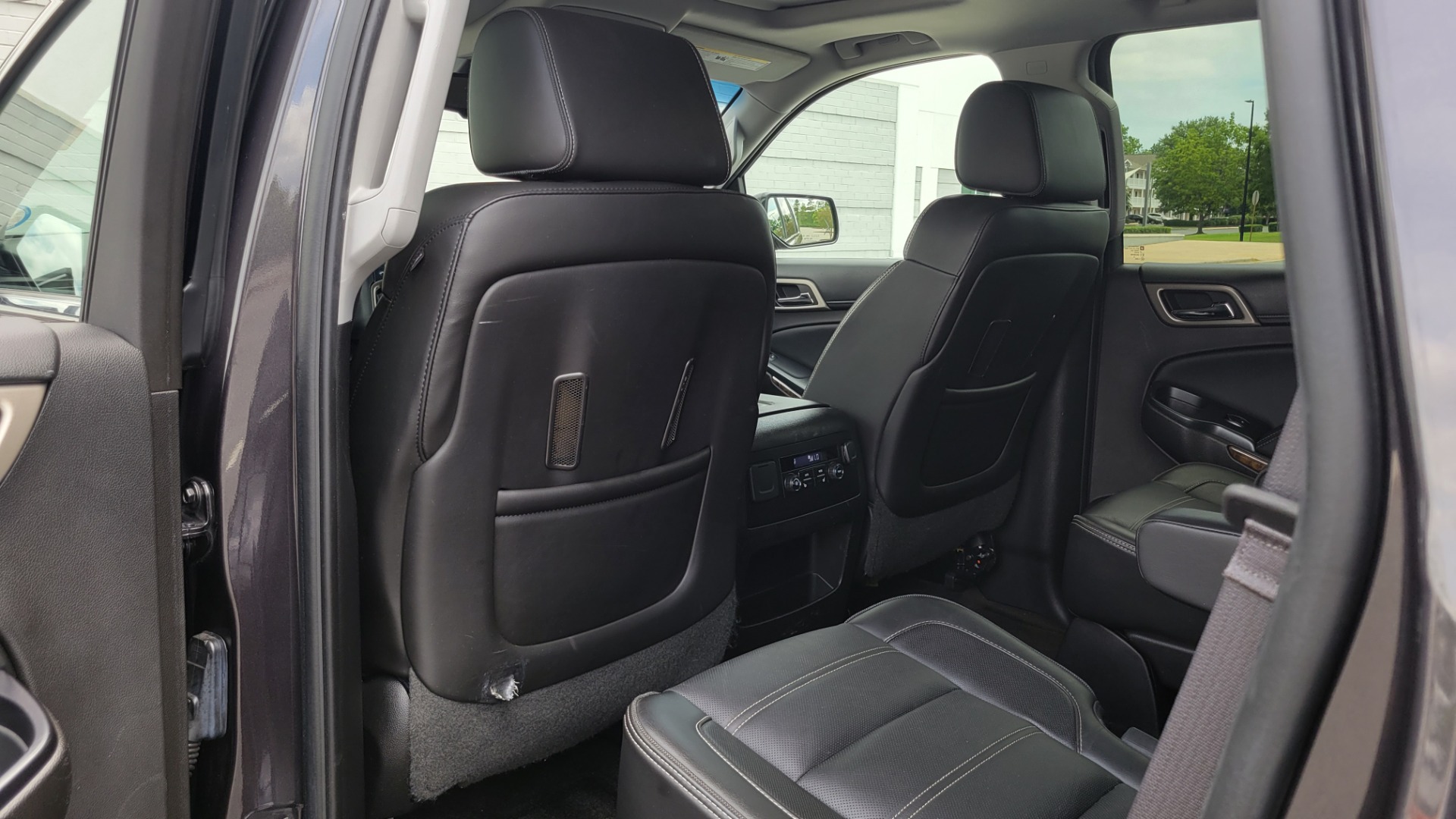 Used 2015 GMC YUKON DENALI 4WD / 6.2L / 8-SPD / NAV / BOSE / SUNROOF / CAMERA / 3-ROW for sale Sold at Formula Imports in Charlotte NC 28227 78