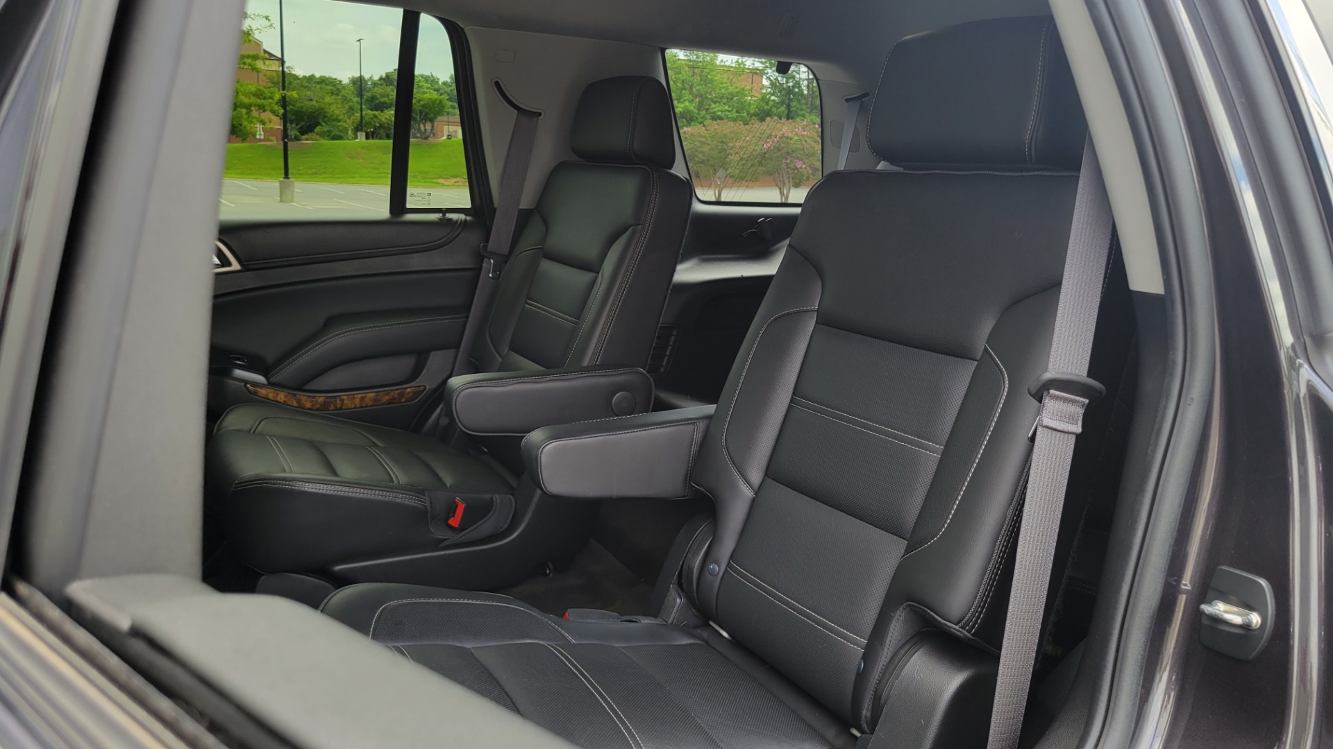 Used 2015 GMC YUKON DENALI 4WD / 6.2L / 8-SPD / NAV / BOSE / SUNROOF / CAMERA / 3-ROW for sale Sold at Formula Imports in Charlotte NC 28227 79